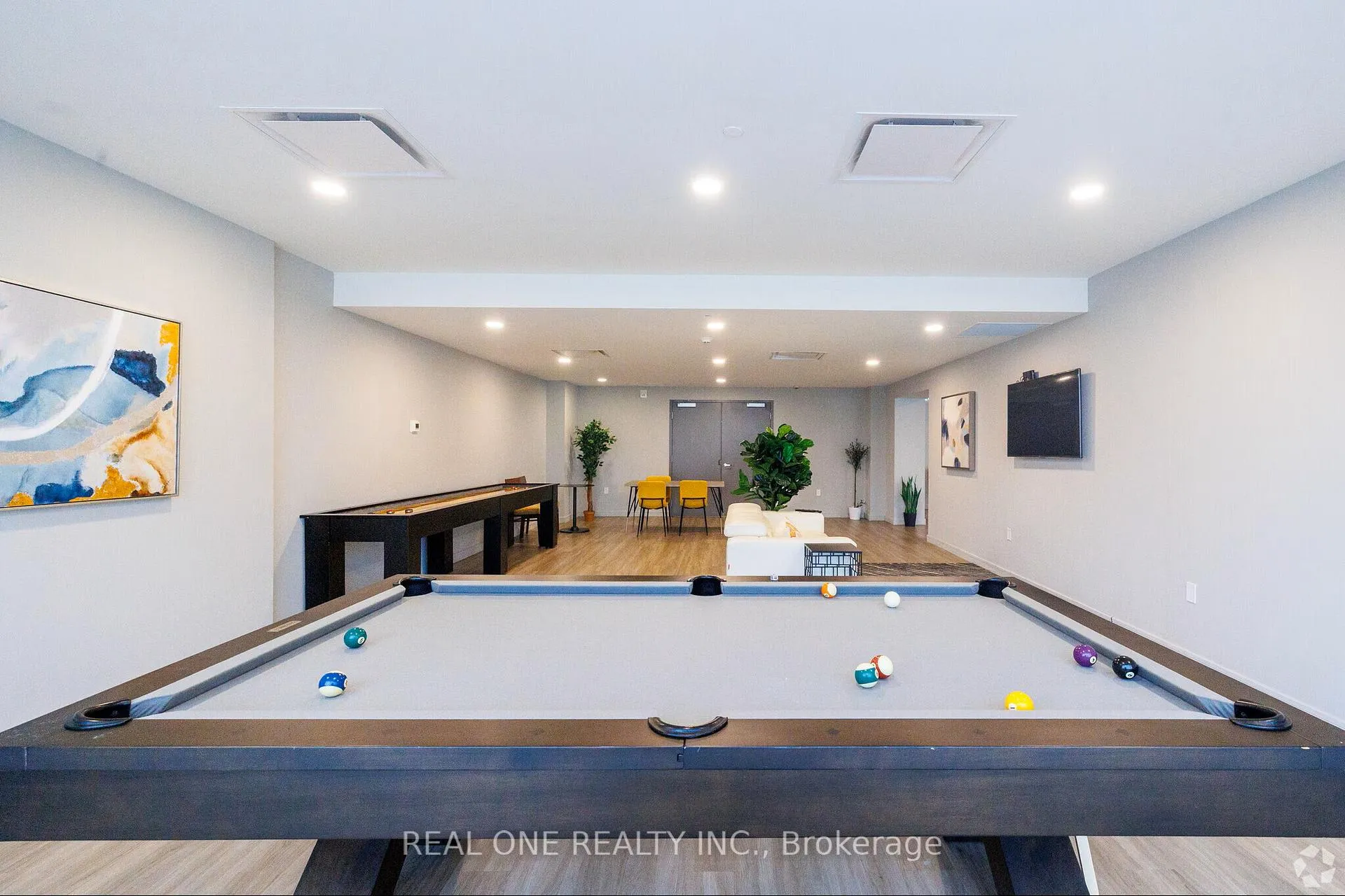 Photo 34 of Unit 1706, 49 Walnut Street S, Hamilton, Corktown — HOMEH
