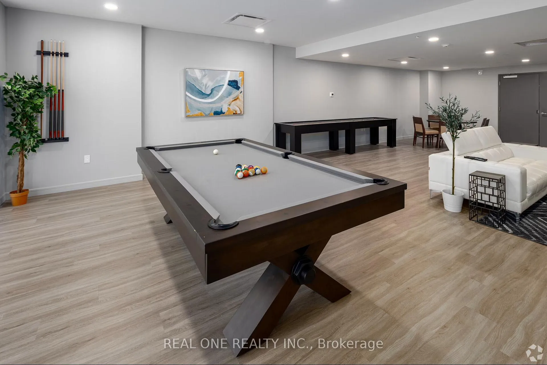 Photo 39 of Unit 1706, 49 Walnut Street S, Hamilton, Corktown — HOMEH