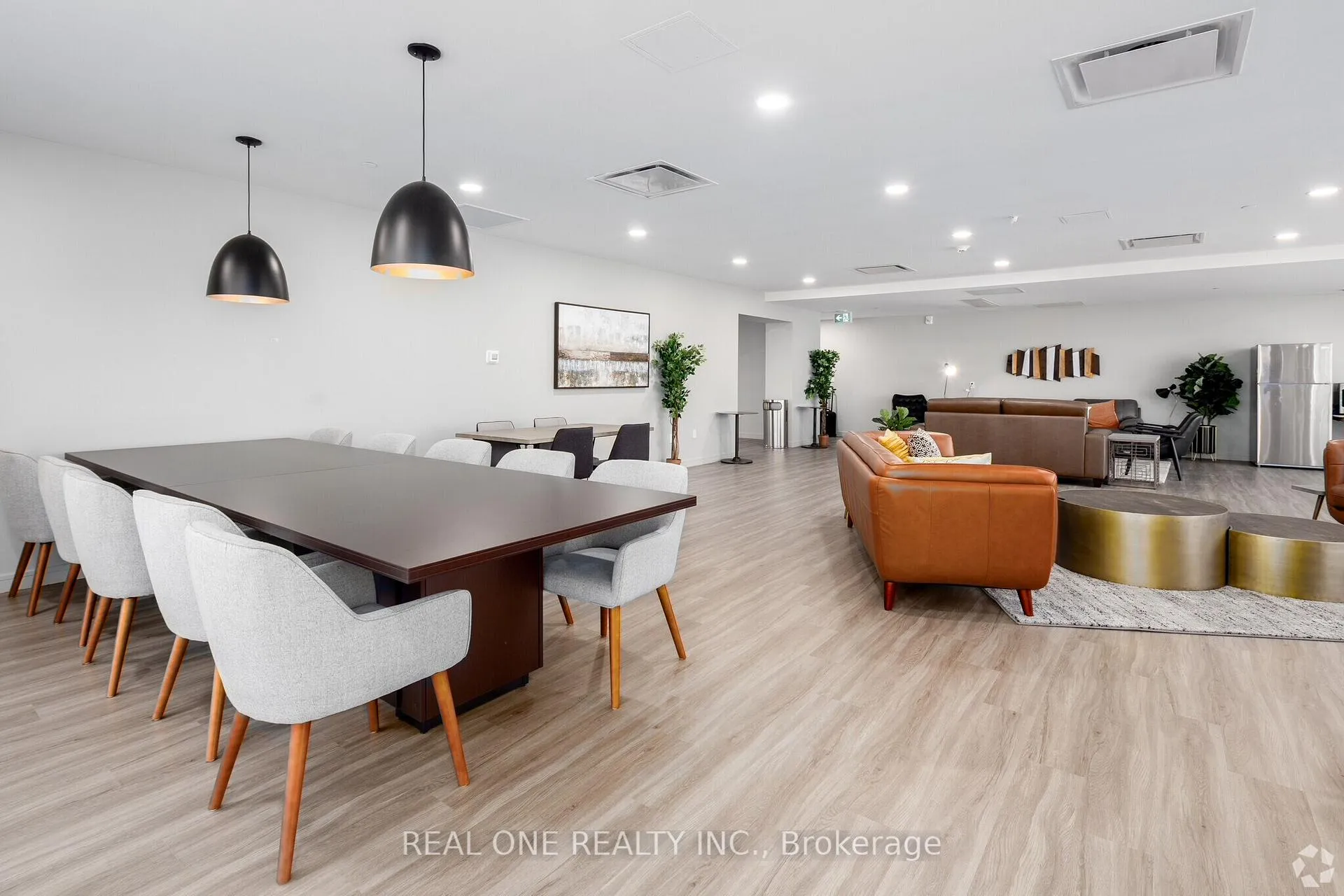 Photo 40 of Unit 1706, 49 Walnut Street S, Hamilton, Corktown — HOMEH