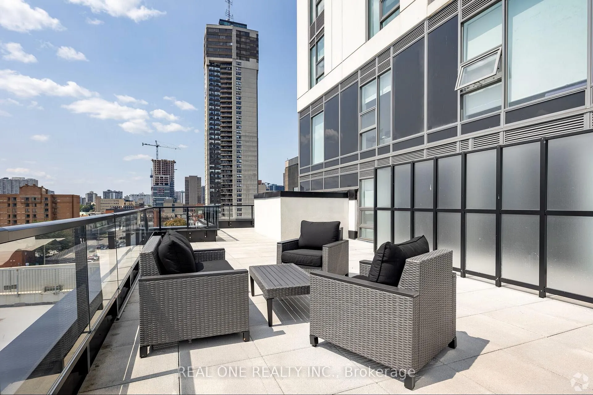 Photo 46 of Unit 1706, 49 Walnut Street S, Hamilton, Corktown — HOMEH