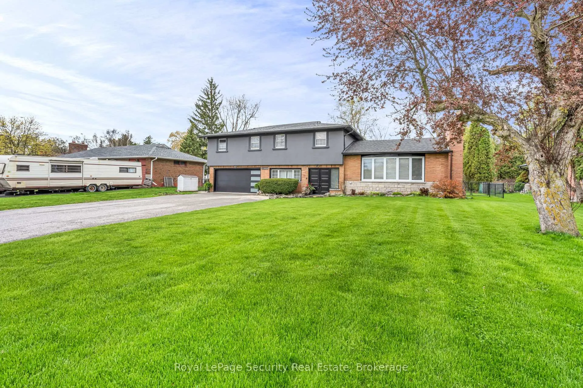 Photo 2 of 11310 Trafalgar Road, Halton Hills, Stewarttown — HOMEH