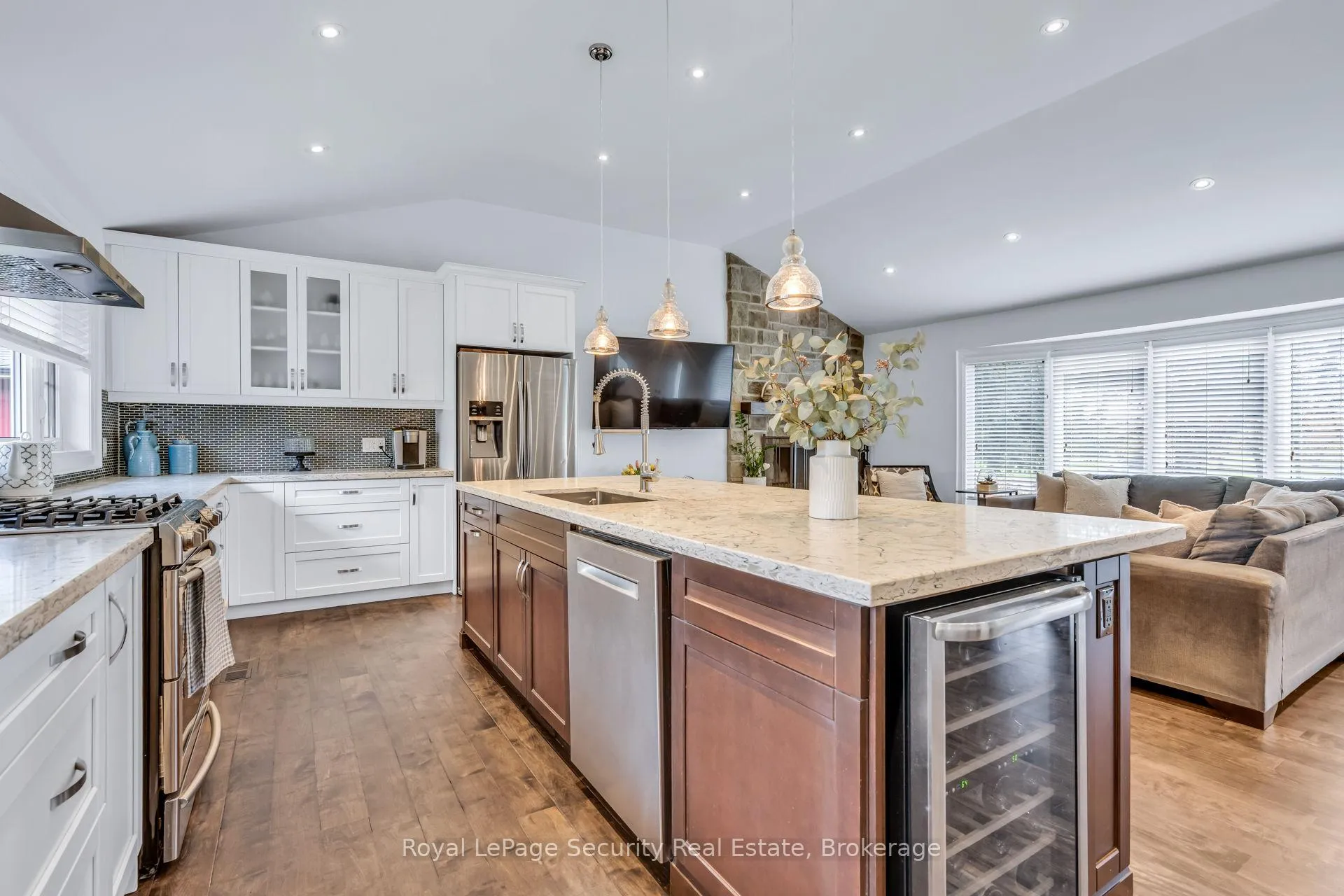Photo 18 of 11310 Trafalgar Road, Halton Hills, Stewarttown — HOMEH