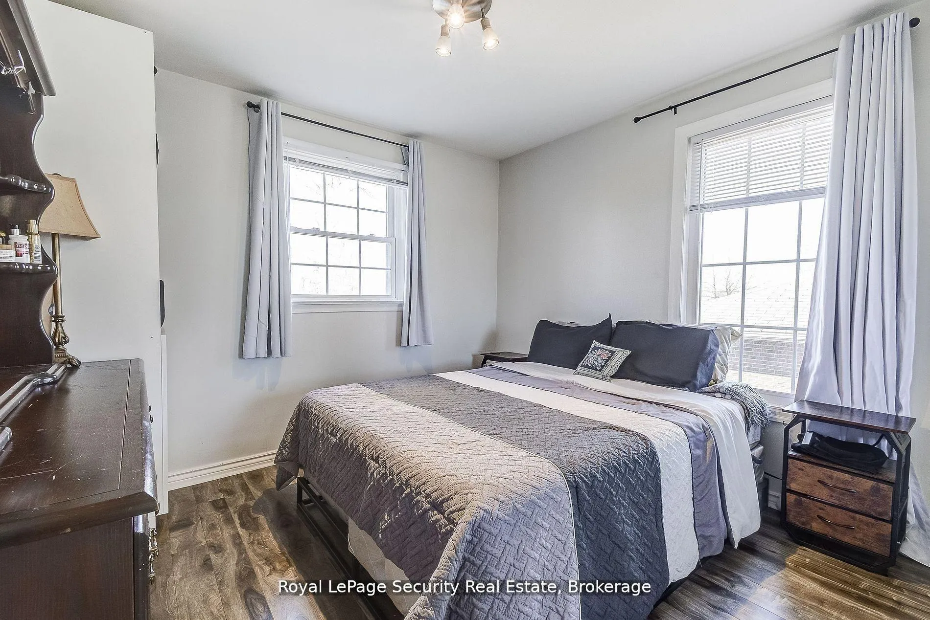 Photo 41 of 11310 Trafalgar Road, Halton Hills, Stewarttown — HOMEH