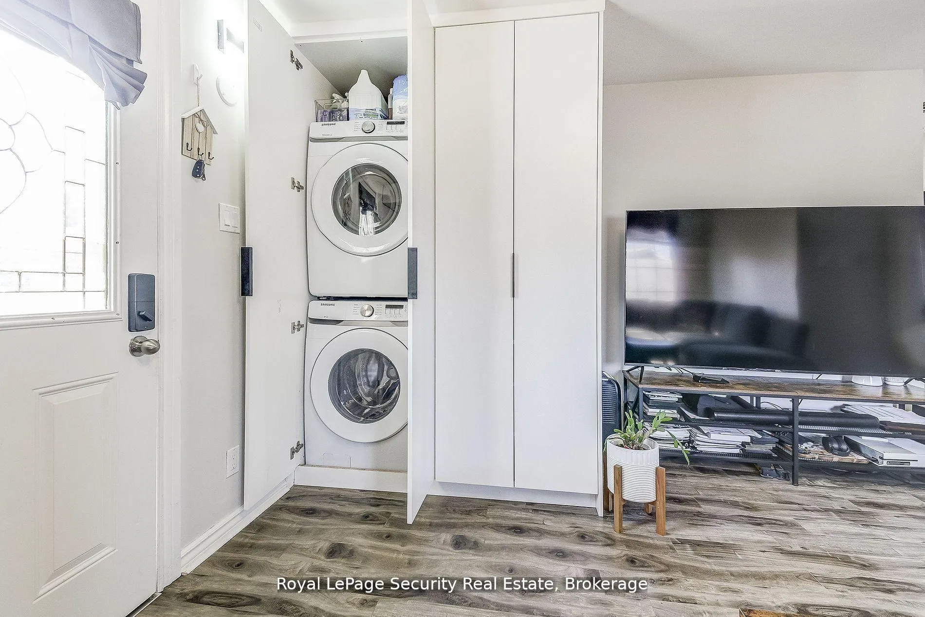 Photo 42 of 11310 Trafalgar Road, Halton Hills, Stewarttown — HOMEH