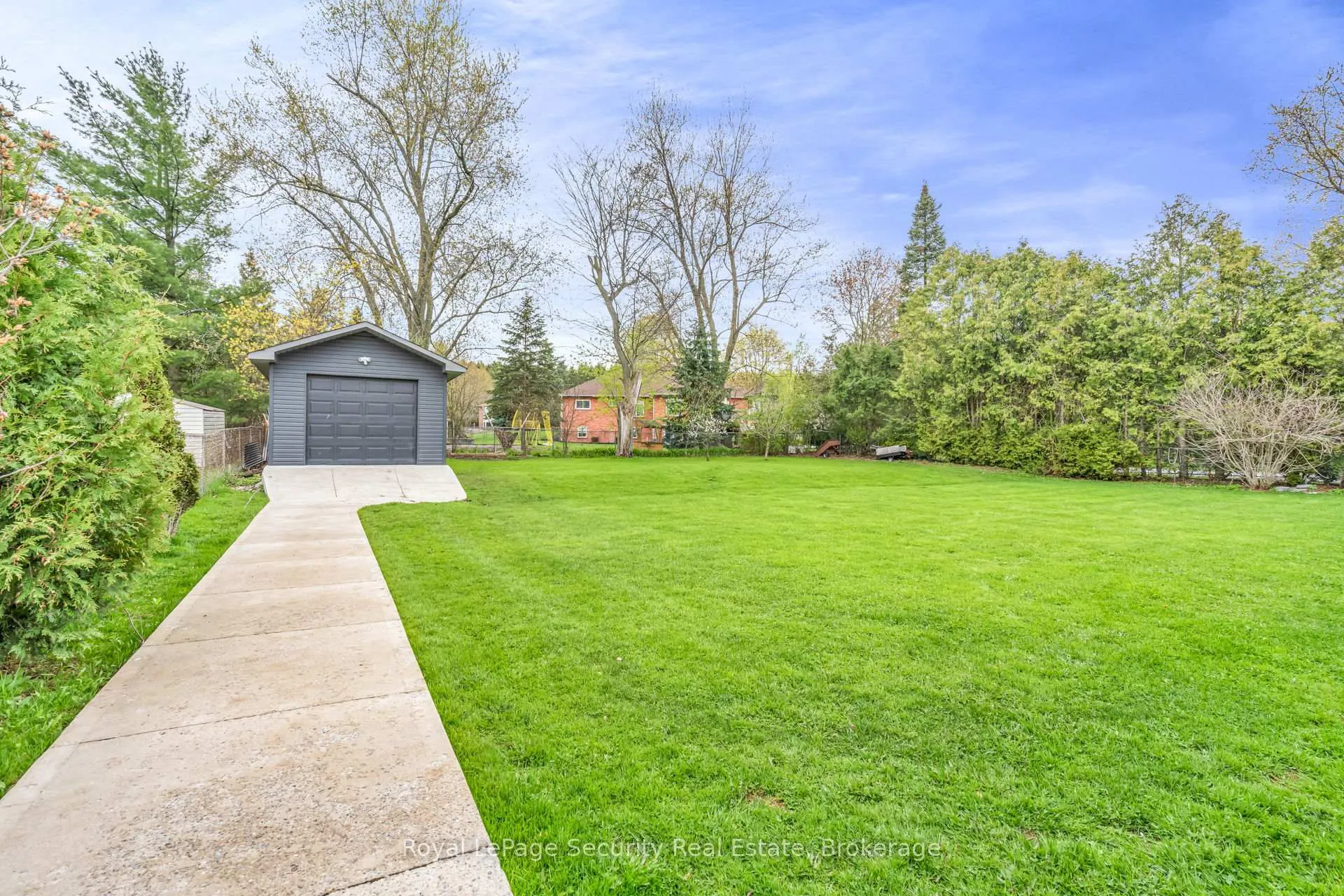 Photo 45 of 11310 Trafalgar Road, Halton Hills, Stewarttown — HOMEH