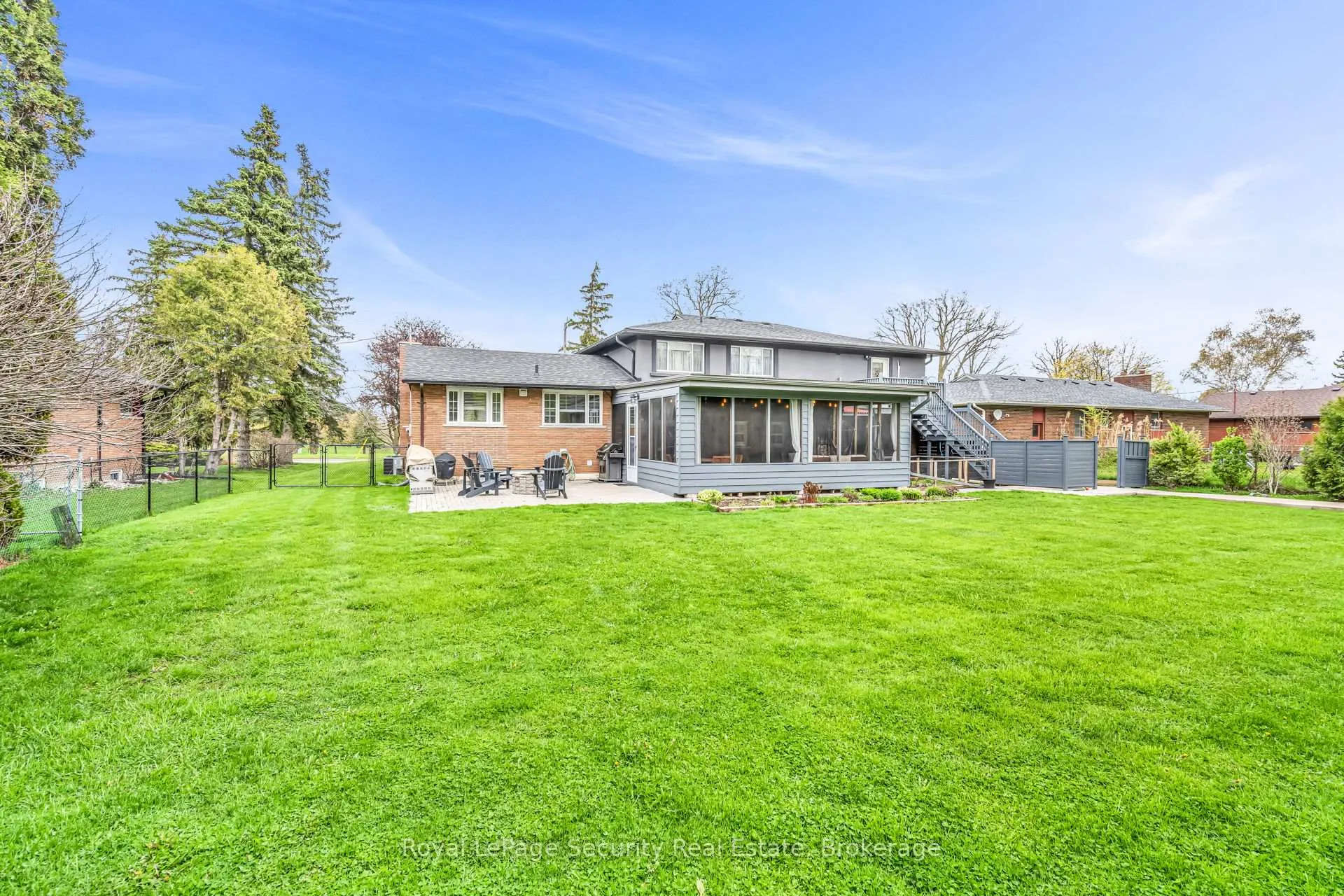 Photo 47 of 11310 Trafalgar Road, Halton Hills, Stewarttown — HOMEH