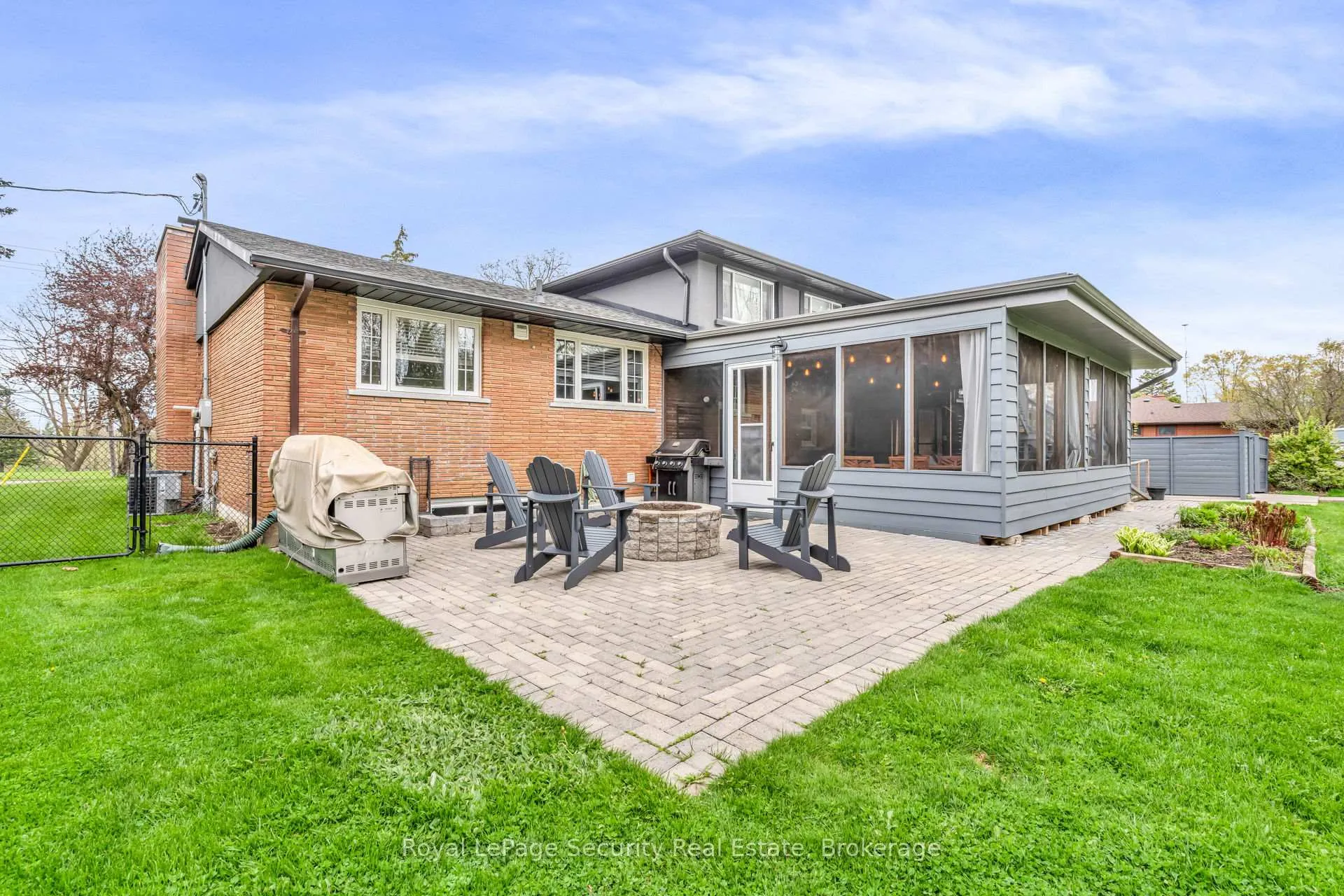 Photo 48 of 11310 Trafalgar Road, Halton Hills, Stewarttown — HOMEH