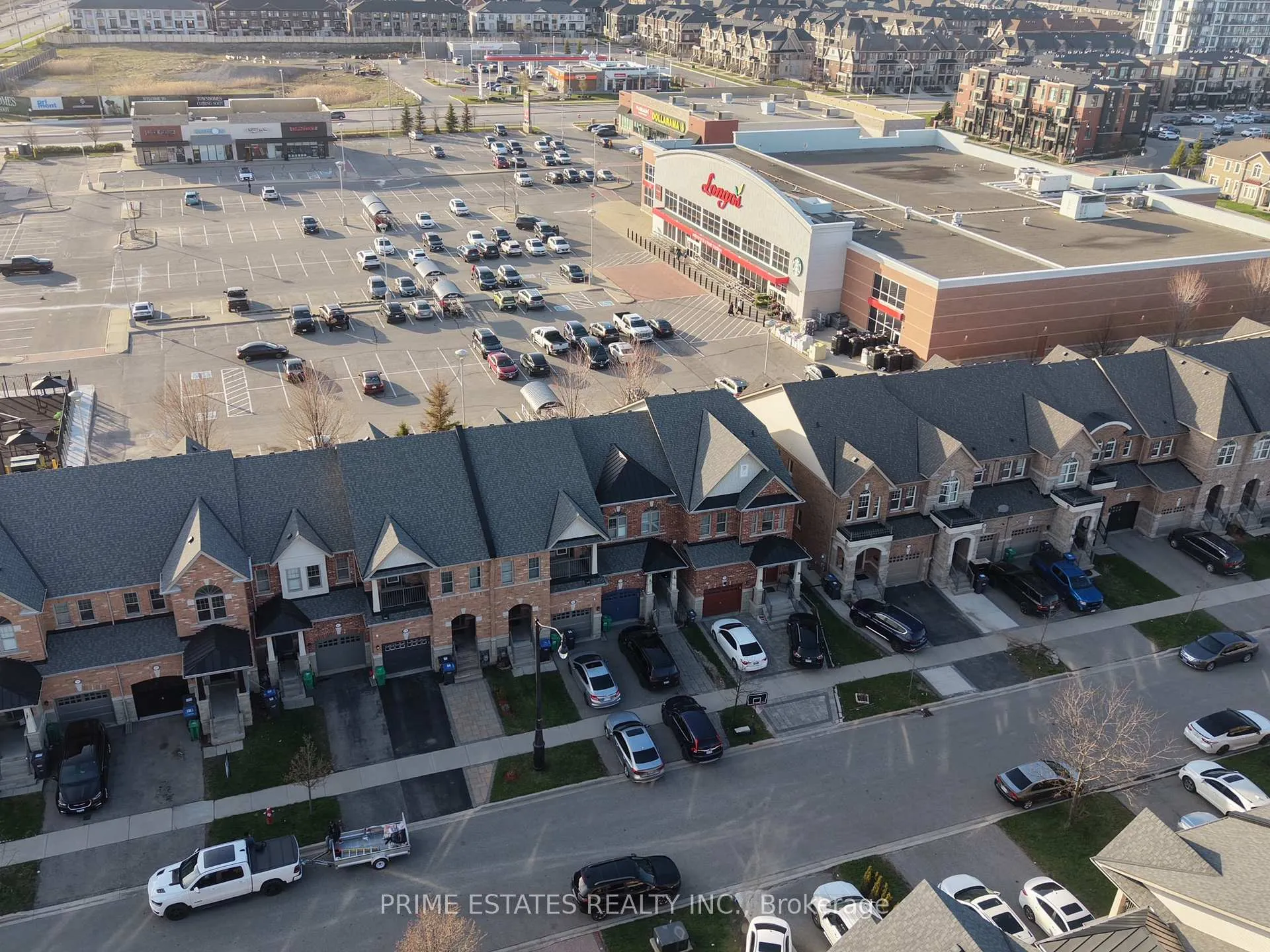 Photo 2 of 60 Goodsway Trail, Brampton, Northwest Brampton — HOMEH