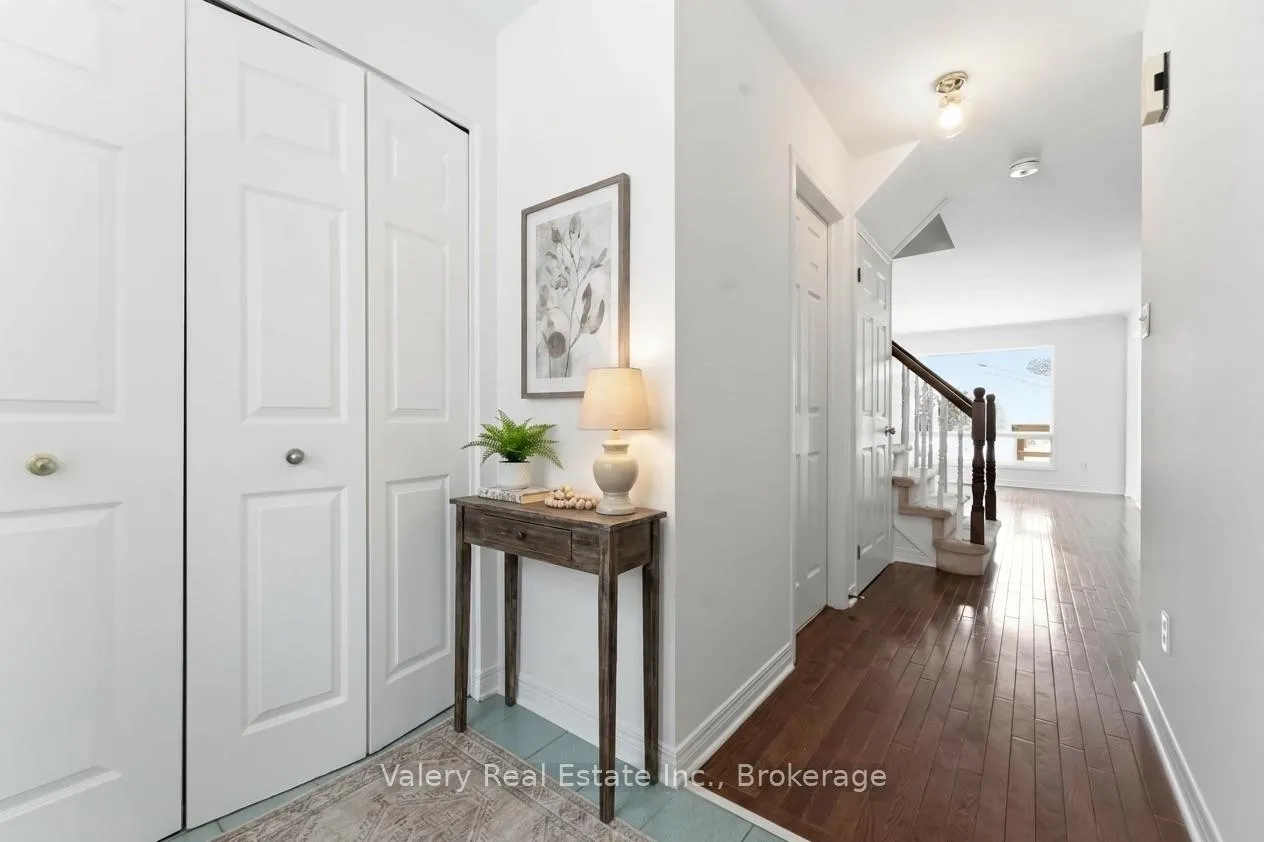 Photo 2 of 62 Astoria Crescent, Ottawa, Barrhaven East — HOMEH