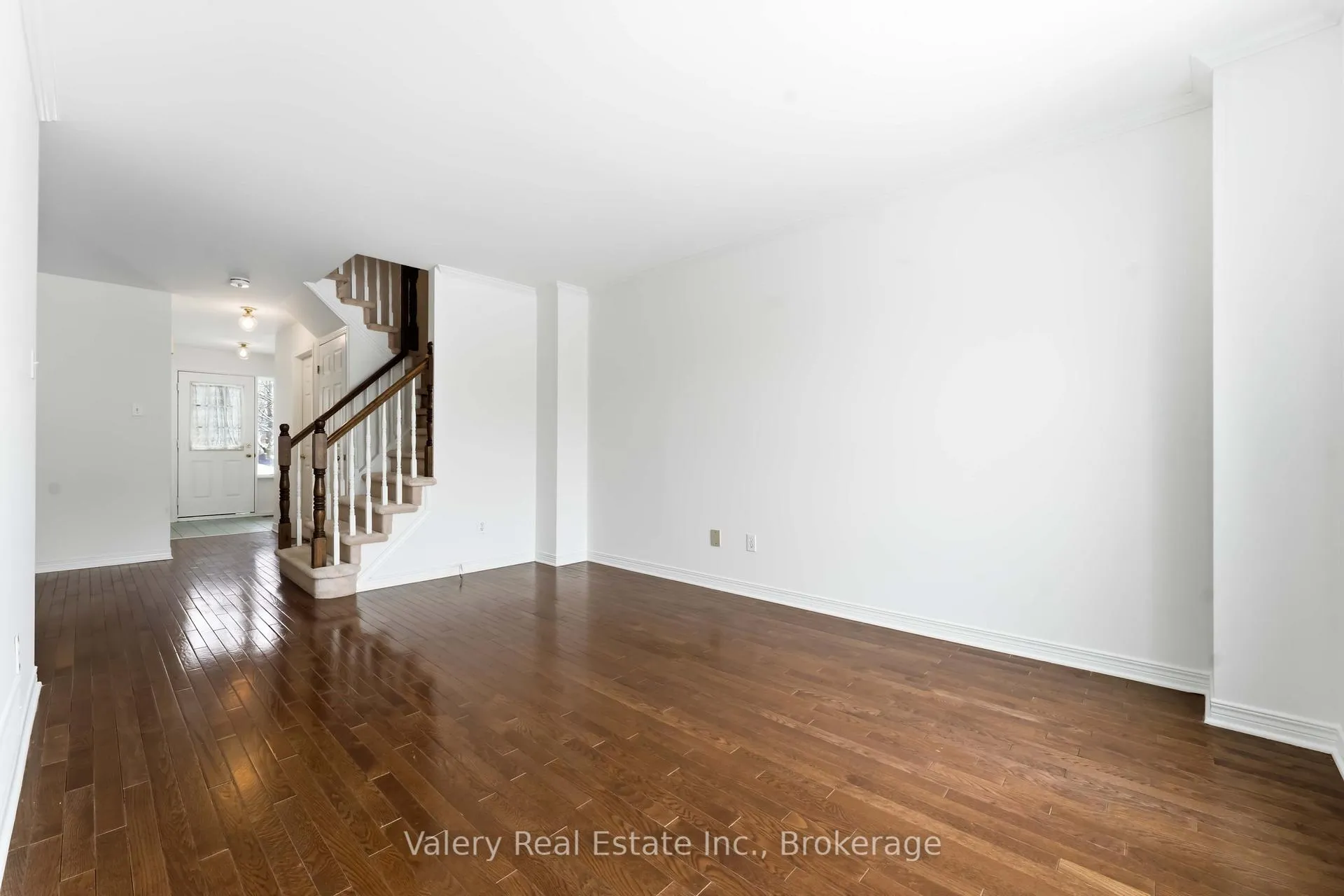 Photo 8 of 62 Astoria Crescent, Ottawa, Barrhaven East — HOMEH