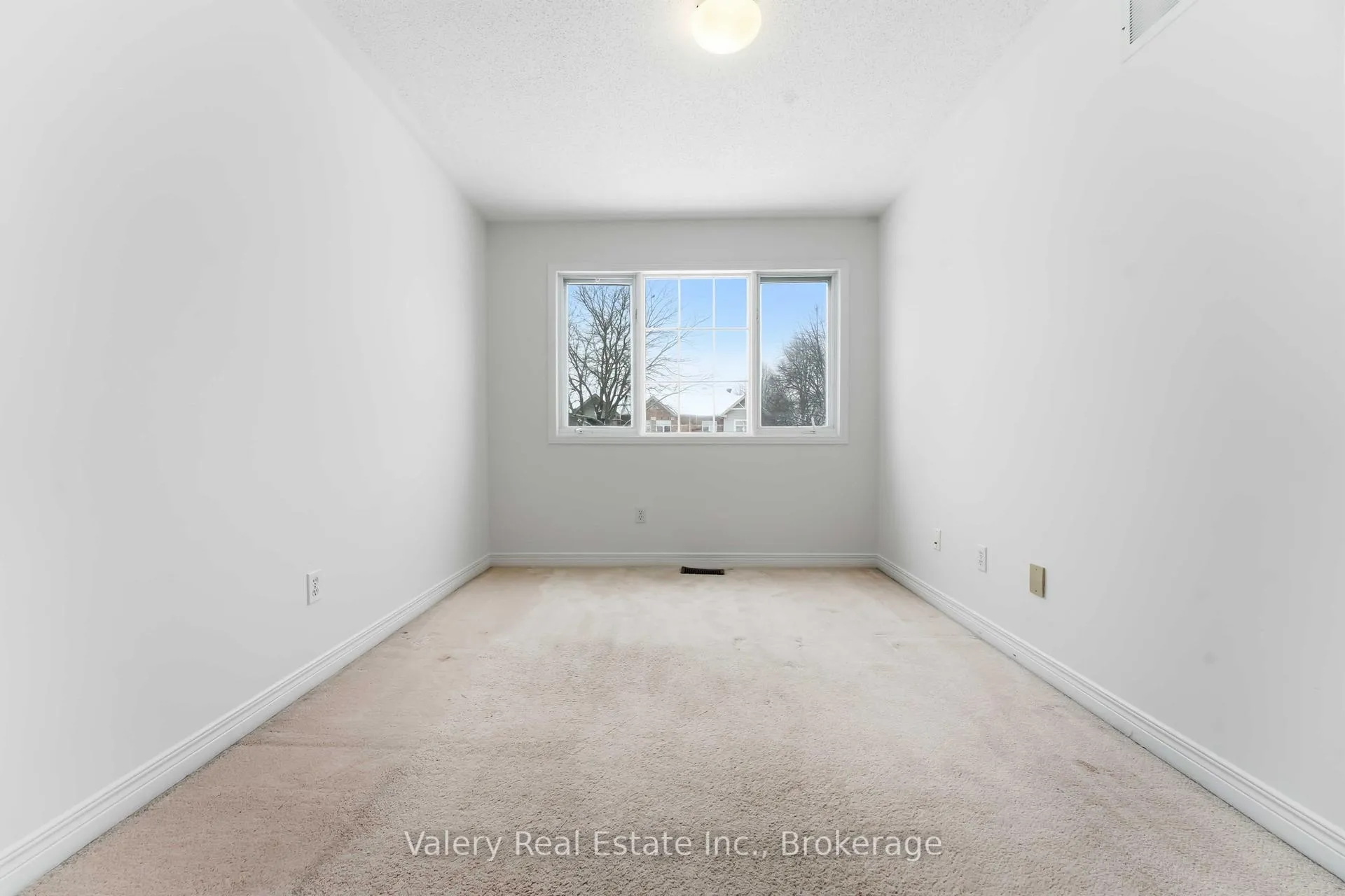 Photo 23 of 62 Astoria Crescent, Ottawa, Barrhaven East — HOMEH