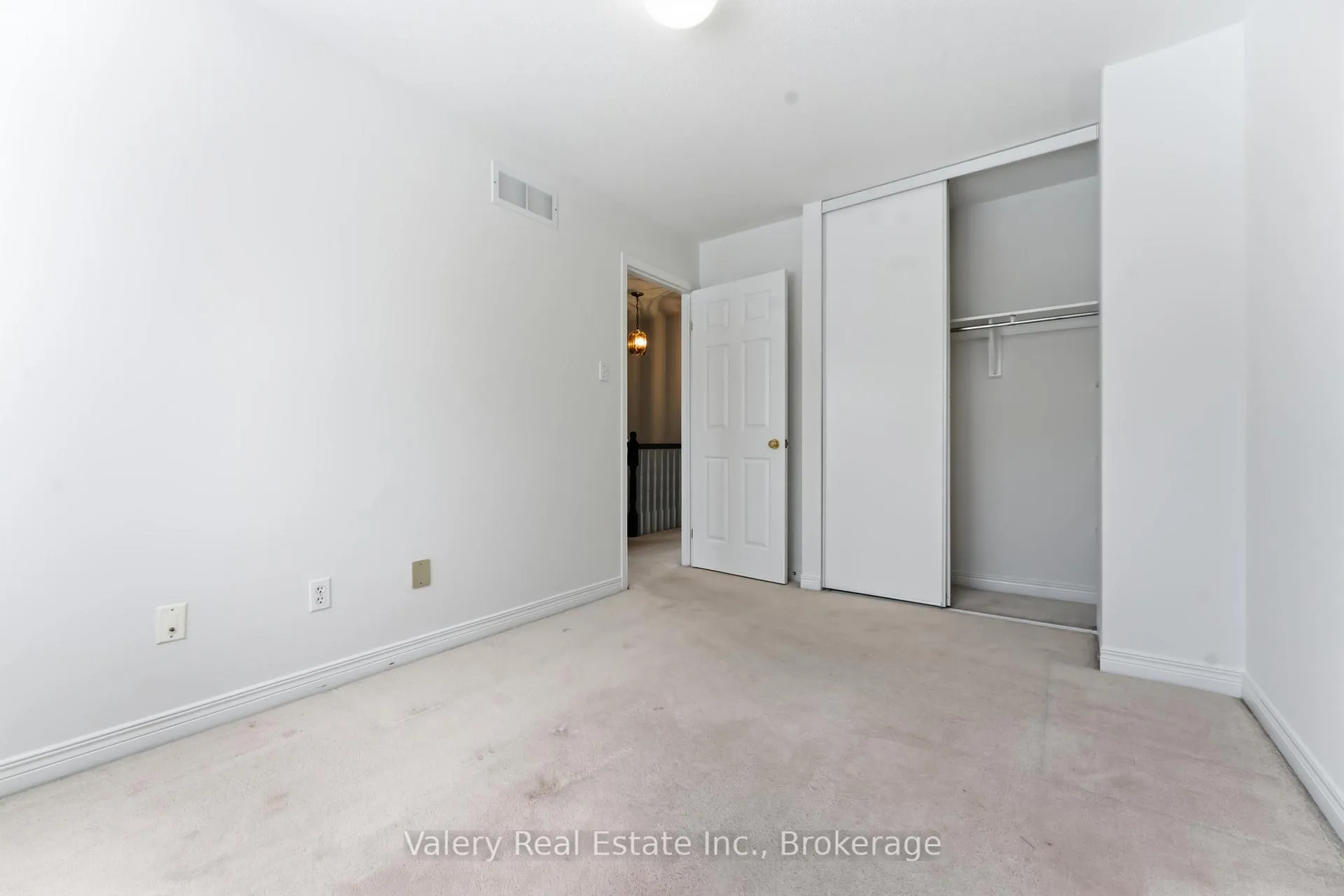 Photo 24 of 62 Astoria Crescent, Ottawa, Barrhaven East — HOMEH