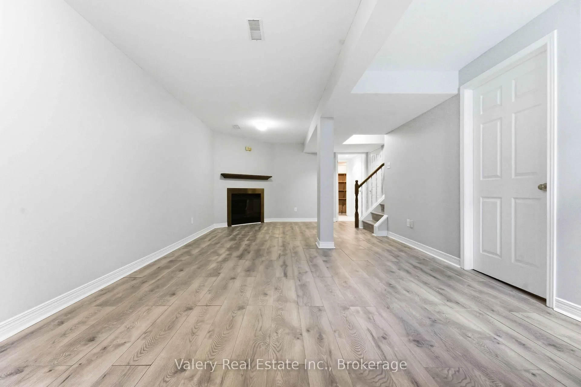 Photo 33 of 62 Astoria Crescent, Ottawa, Barrhaven East — HOMEH