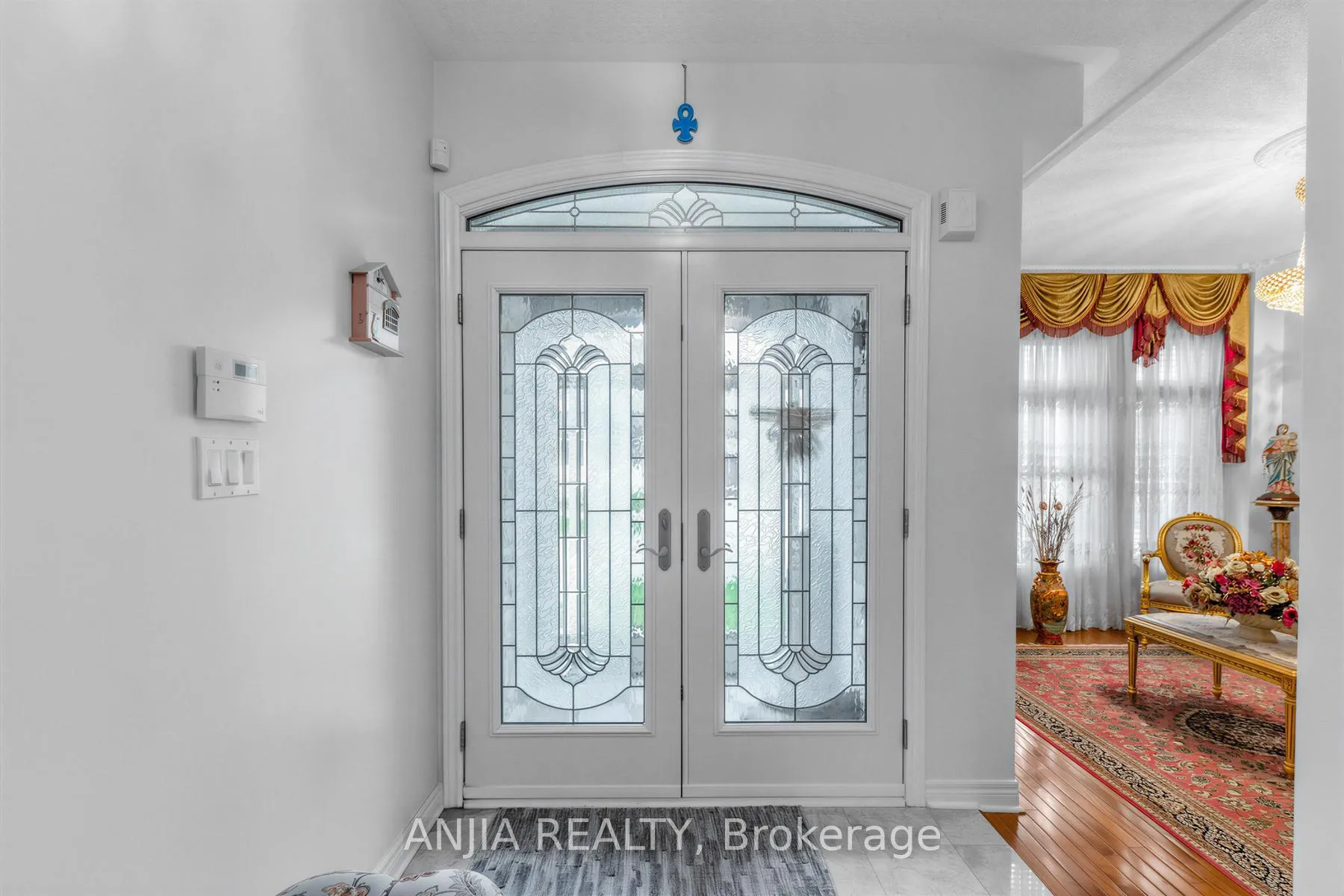 Photo 2 of 54 Stoneheath Crescent, Markham, Cachet — HOMEH
