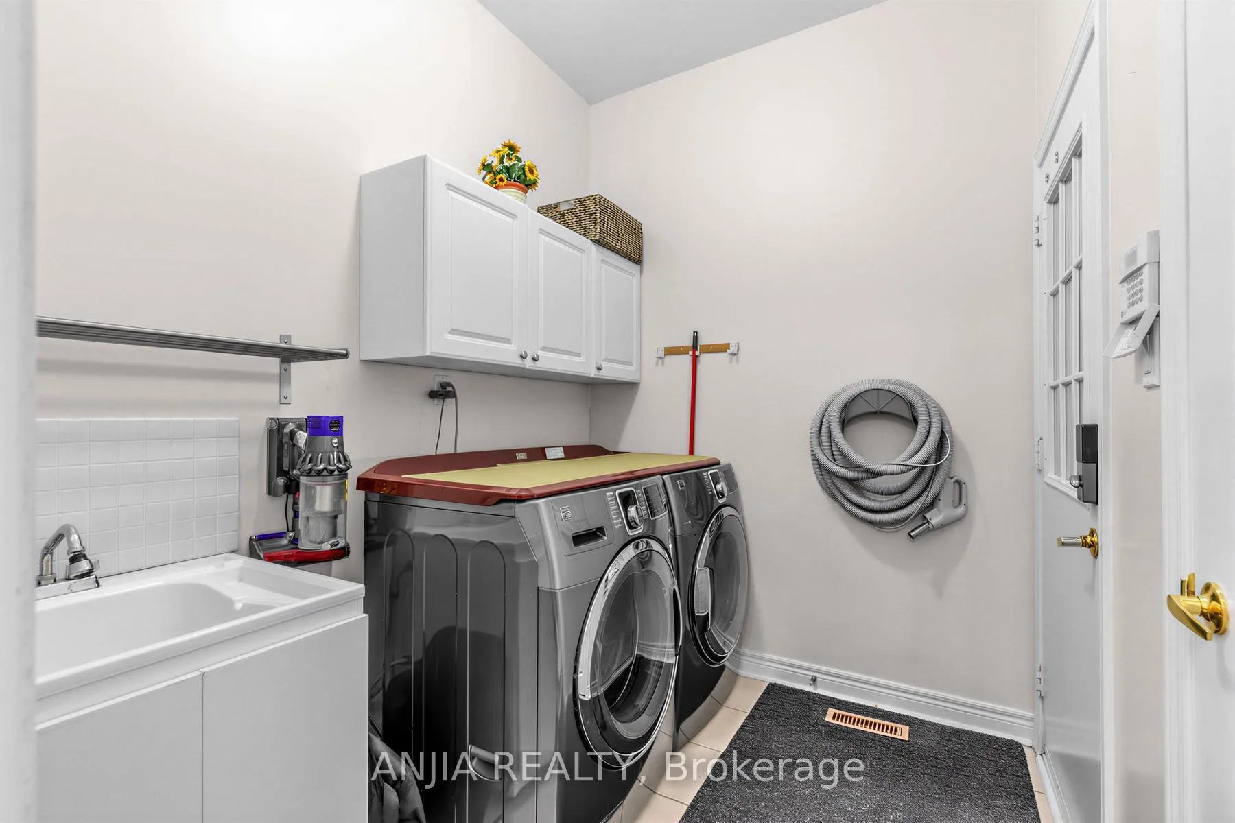 Photo 13 of 54 Stoneheath Crescent, Markham, Cachet — HOMEH