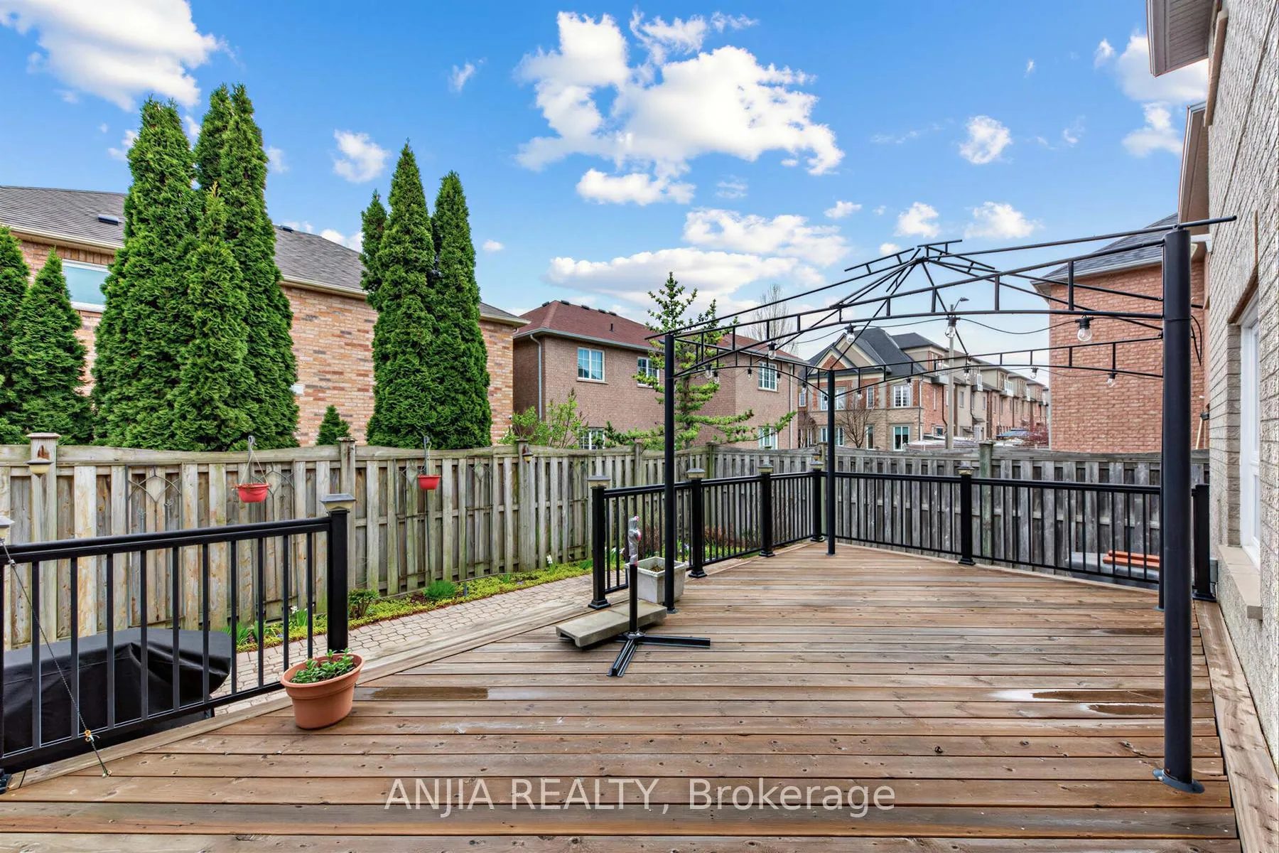 Photo 37 of 54 Stoneheath Crescent, Markham, Cachet — HOMEH
