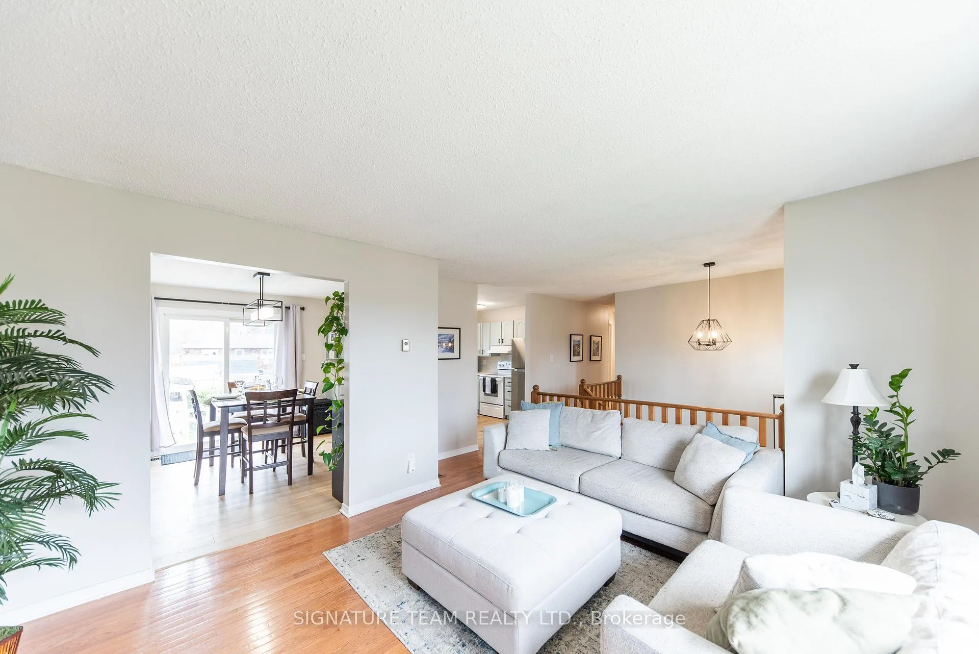 Photo 10 of 2 Lisa Crescent, Petawawa — HOMEH