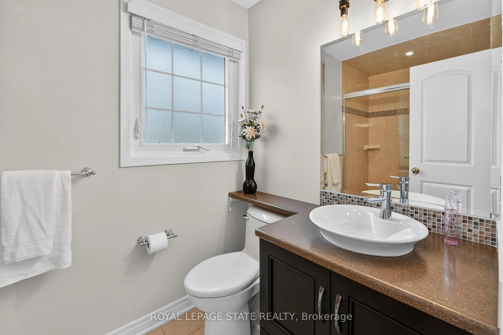 Photo 20 of 3 Fairington Crescent, St. Catharines, Lakeshore — HOMEH