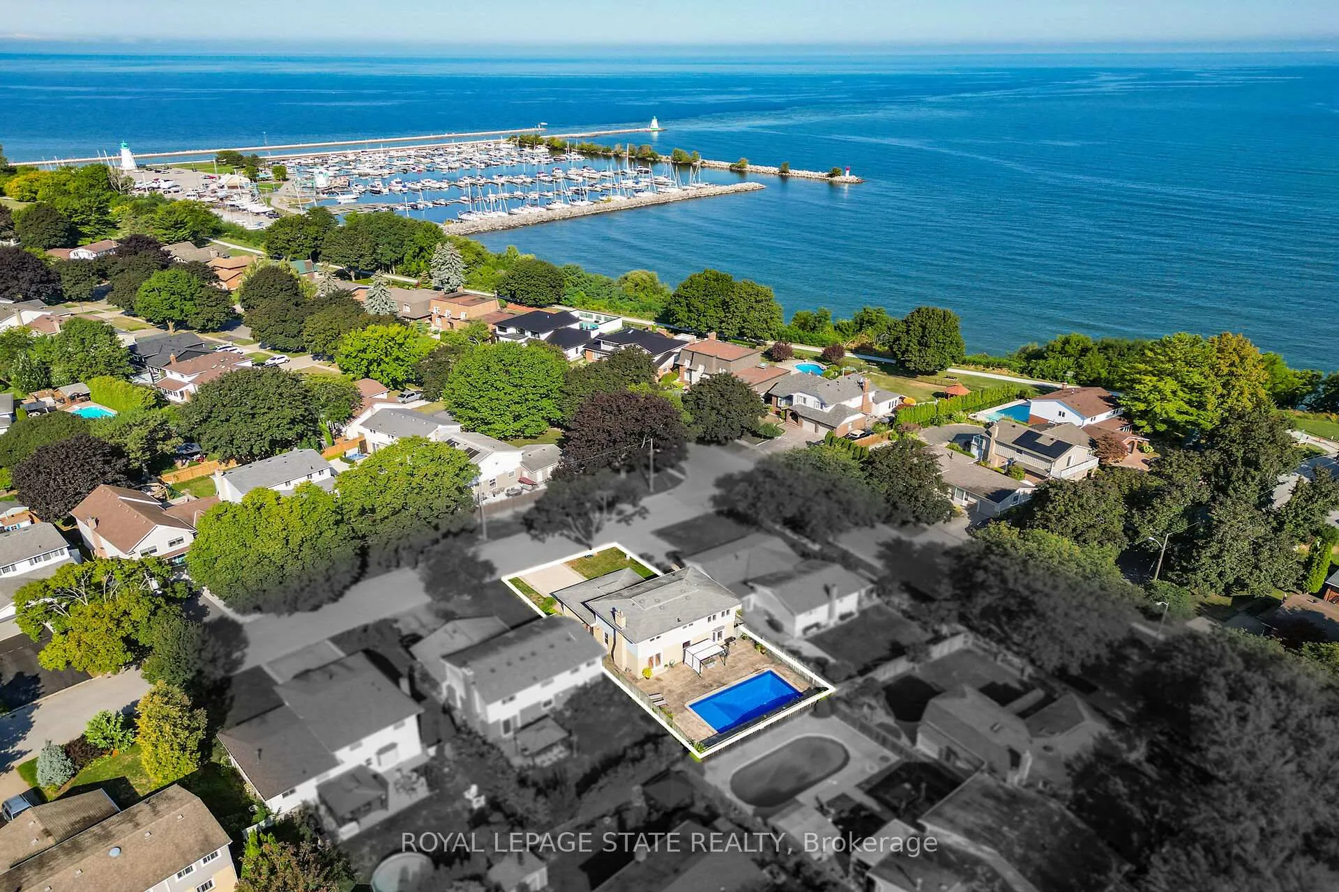 Photo 31 of 3 Fairington Crescent, St. Catharines, Lakeshore — HOMEH