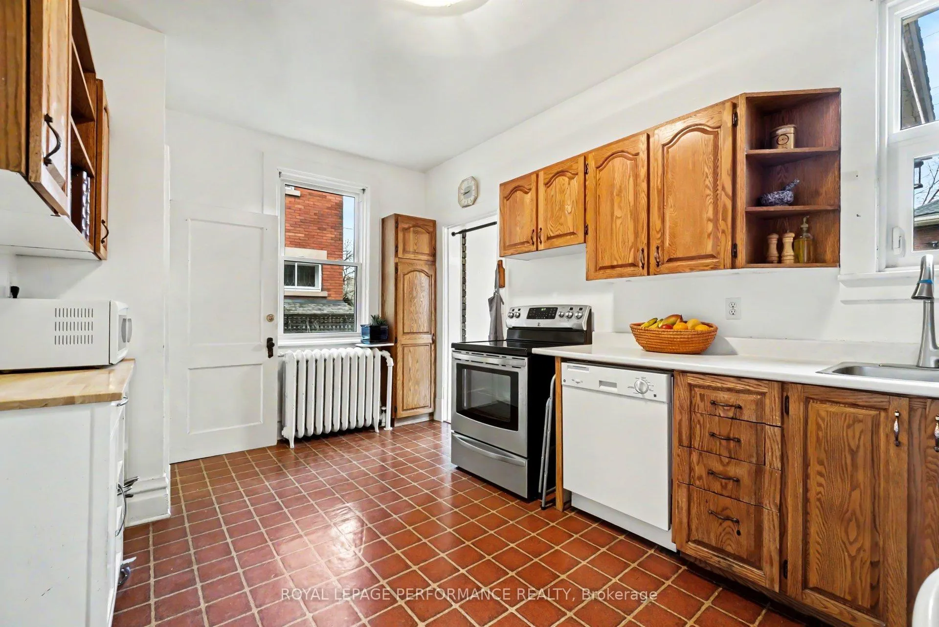Photo 21 of 49 Powell Avenue, Ottawa, Glebe — HOMEH
