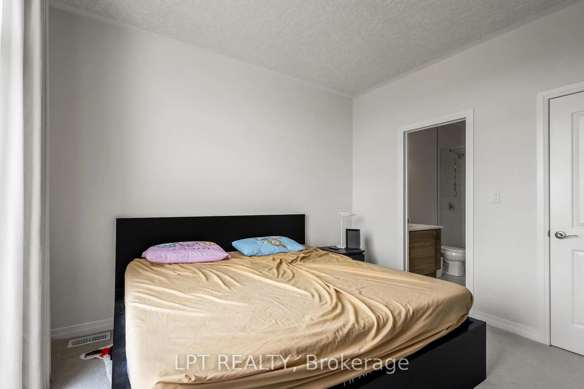 Photo 13 of Unit 60, 142 Foamflower Place, Waterloo, Columbia Forest/Clair Hills — HOMEH