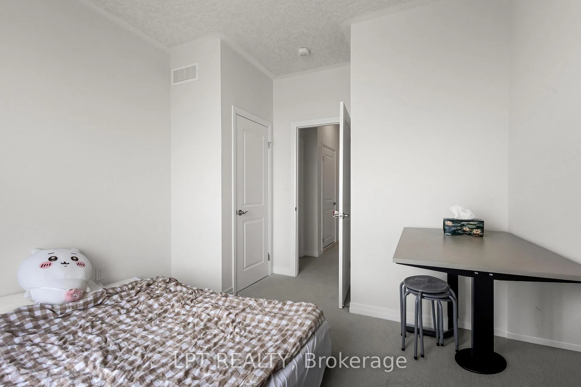 Photo 15 of Unit 60, 142 Foamflower Place, Waterloo, Columbia Forest/Clair Hills — HOMEH
