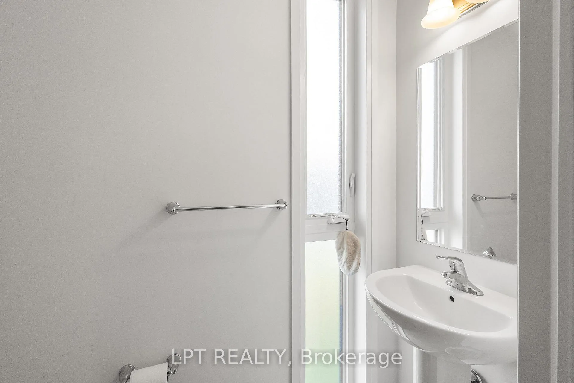 Photo 18 of Unit 60, 142 Foamflower Place, Waterloo, Columbia Forest/Clair Hills — HOMEH