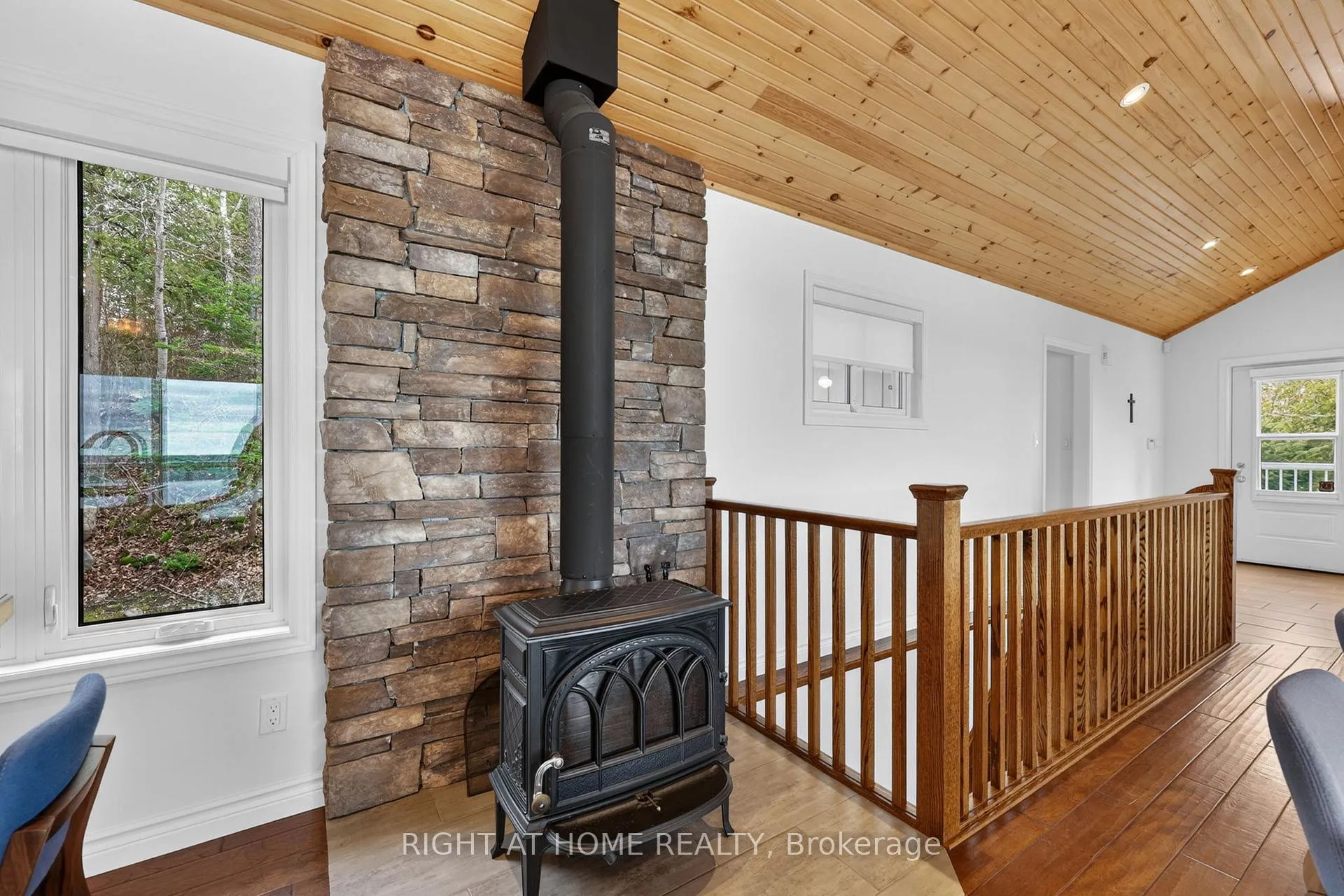 Photo 12 of 442 Silver Birch Drive, Tiny, Rural Tiny — HOMEH