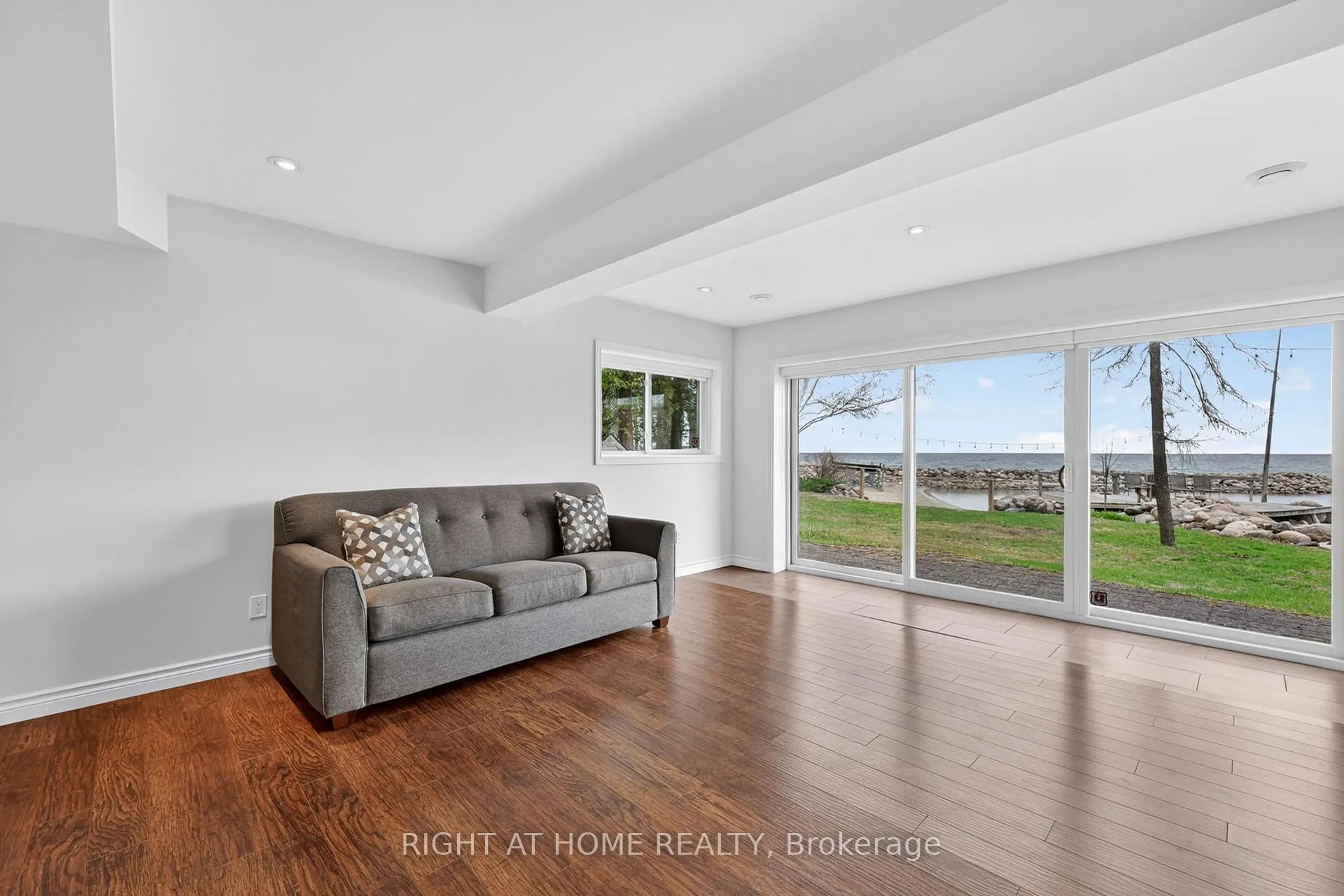 Photo 29 of 442 Silver Birch Drive, Tiny, Rural Tiny — HOMEH