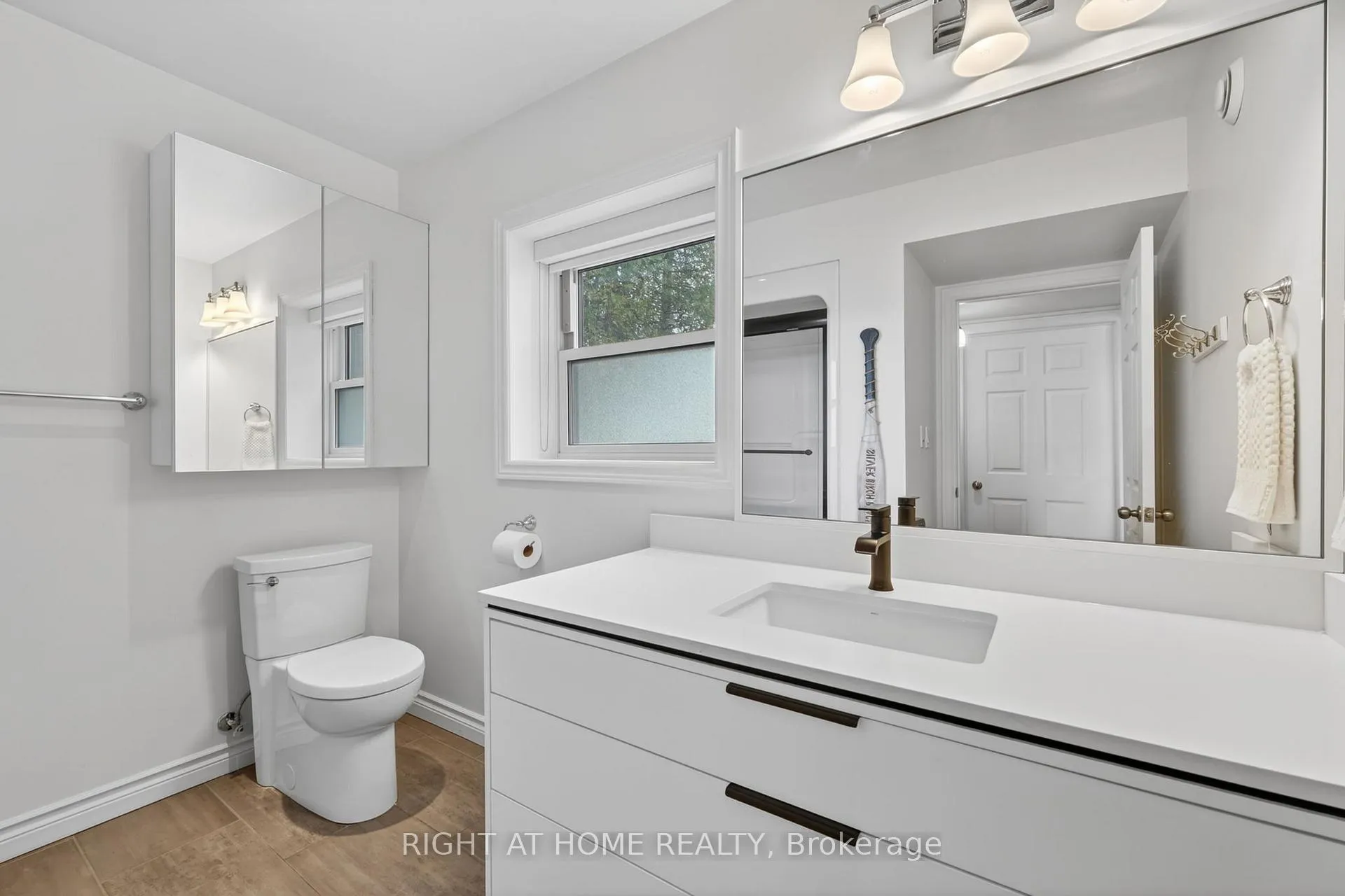 Photo 34 of 442 Silver Birch Drive, Tiny, Rural Tiny — HOMEH