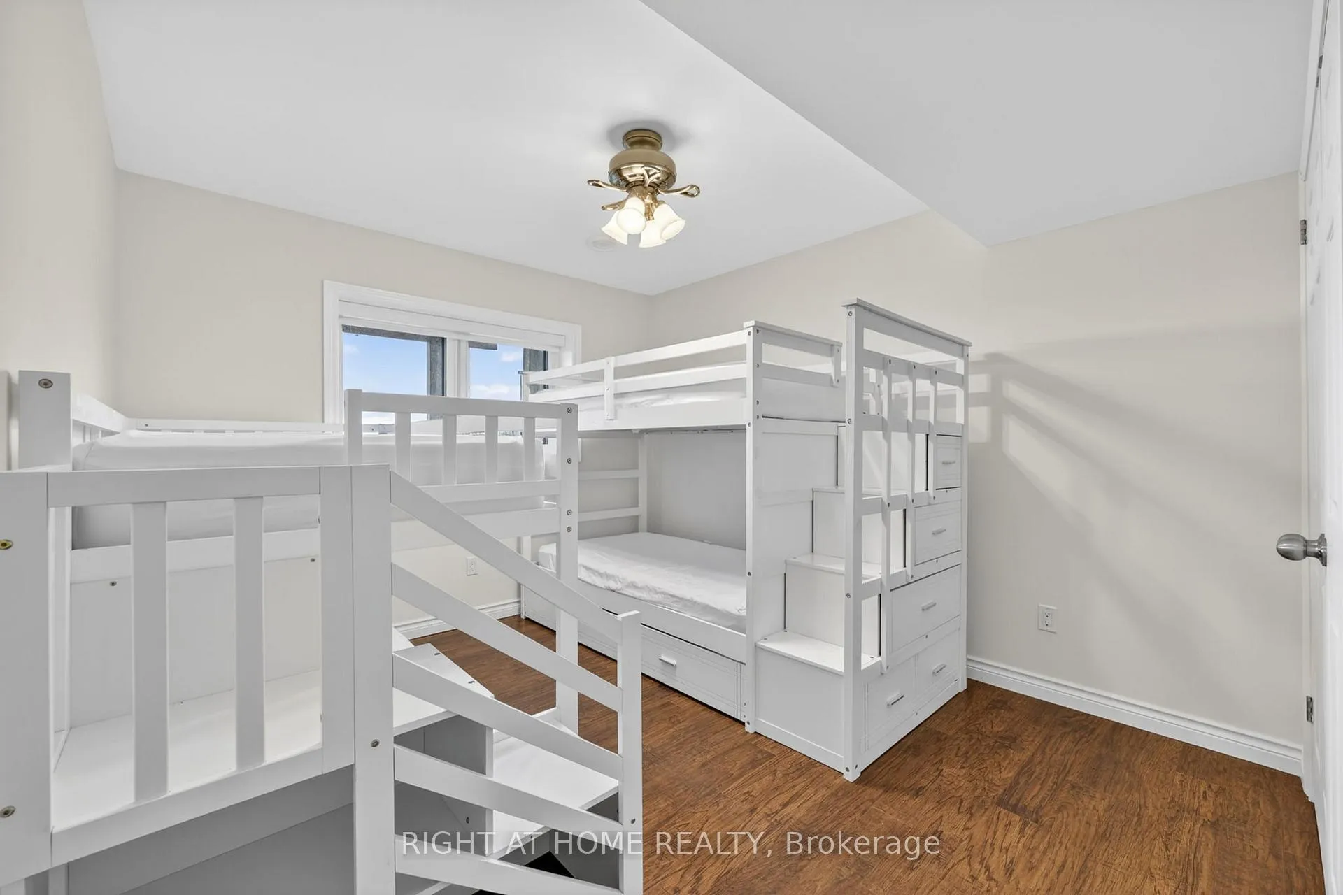 Photo 35 of 442 Silver Birch Drive, Tiny, Rural Tiny — HOMEH