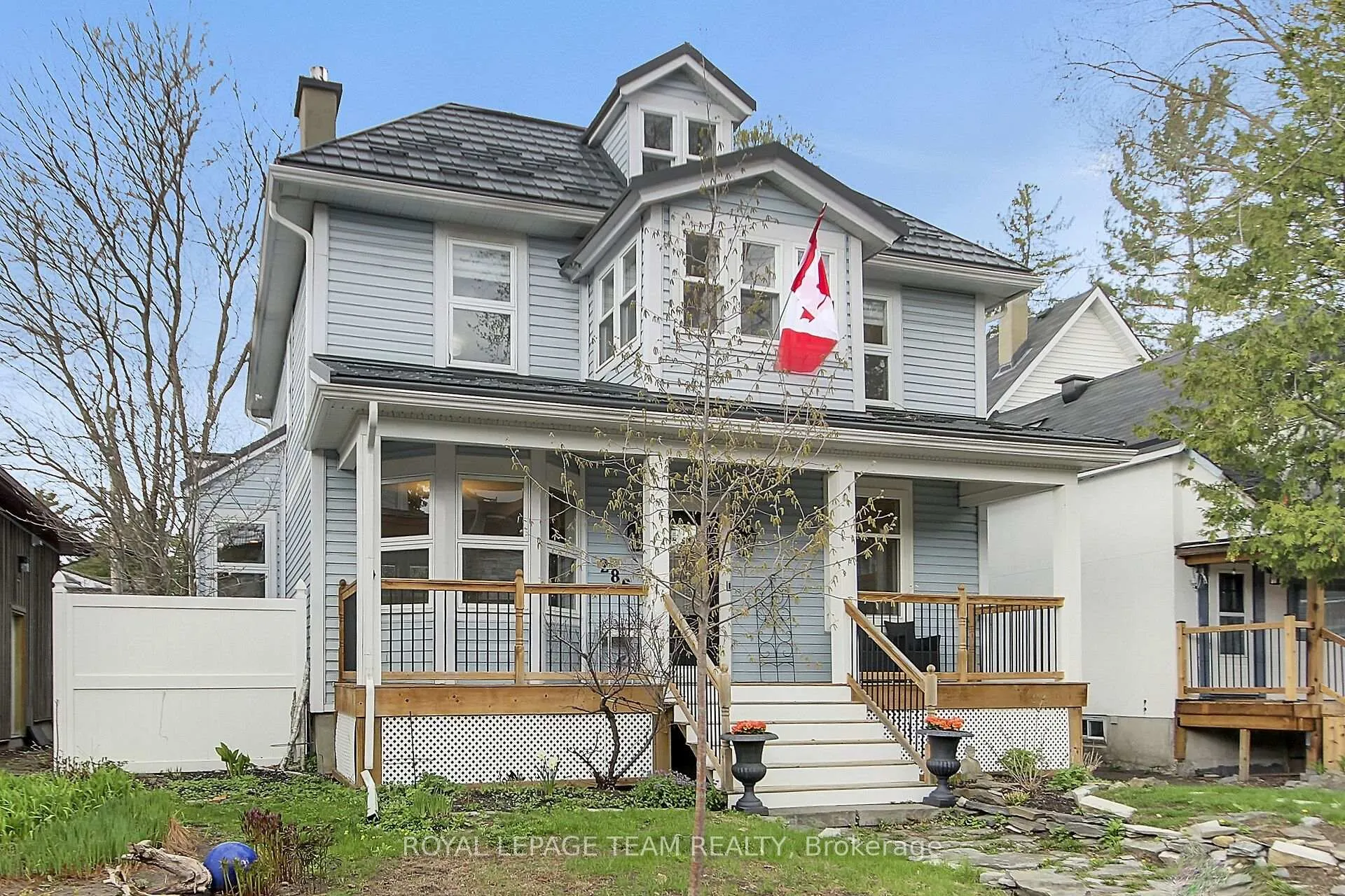 Photo 1 of 286 Zephyr Avenue, Ottawa, Britannia — HOMEH