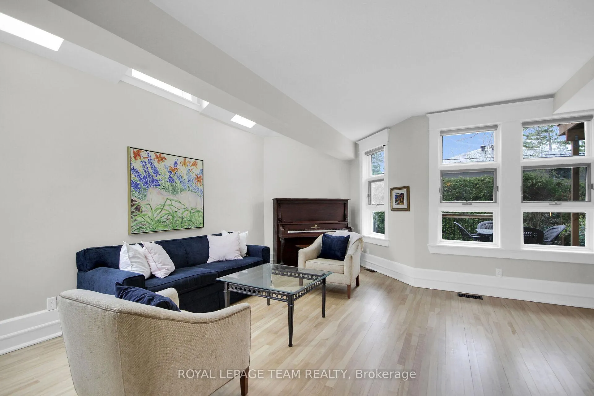 Photo 14 of 286 Zephyr Avenue, Ottawa, Britannia — HOMEH
