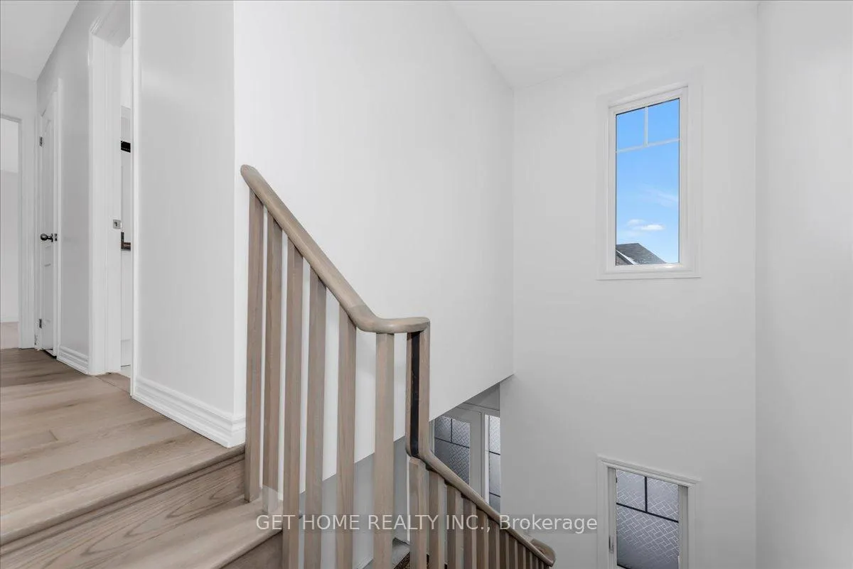 Photo 18 of 1252 Peelar Crescent, Innisfil, Lefroy — HOMEH