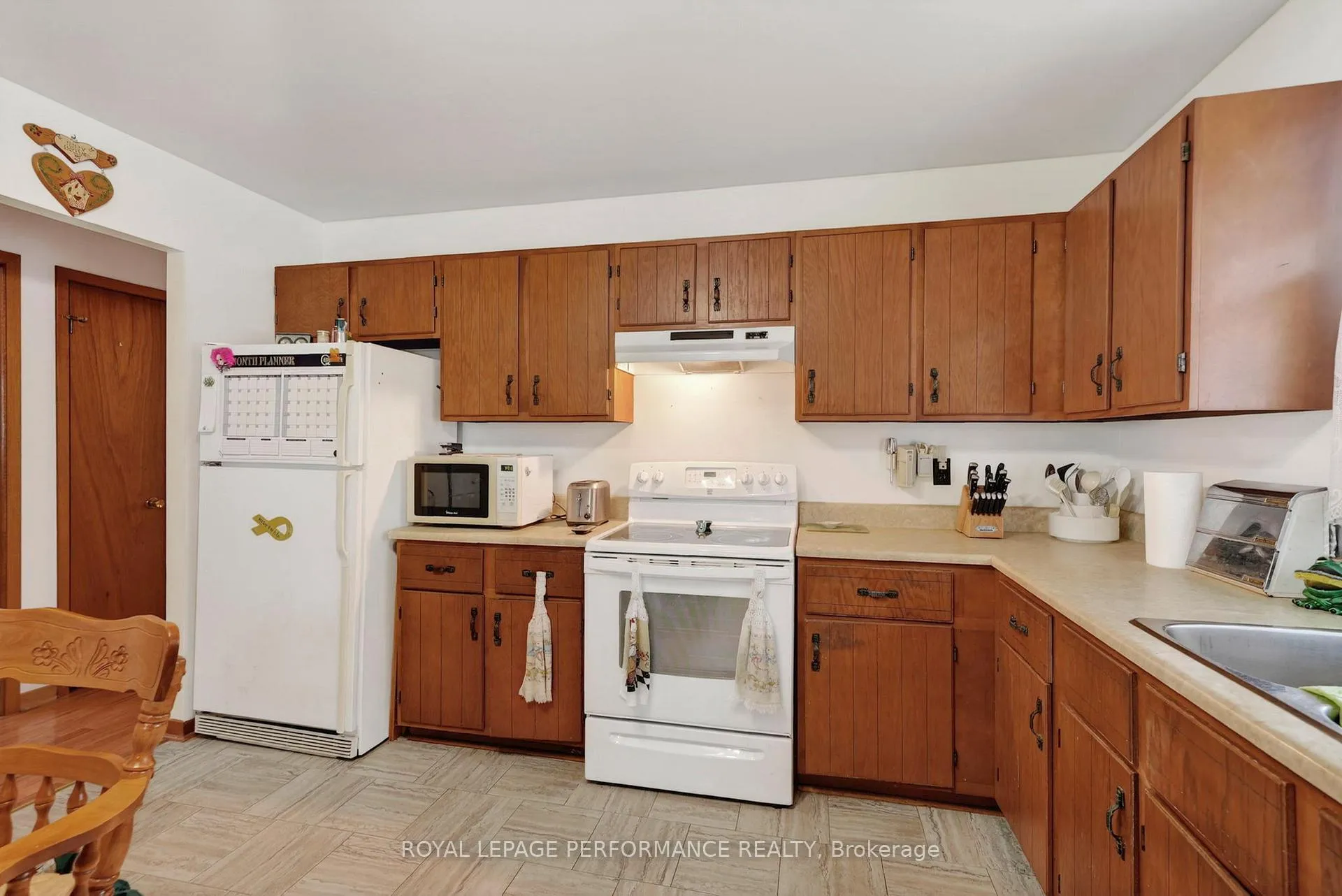 Photo 9 of 3205 Duval Avenue, Cornwall — HOMEH