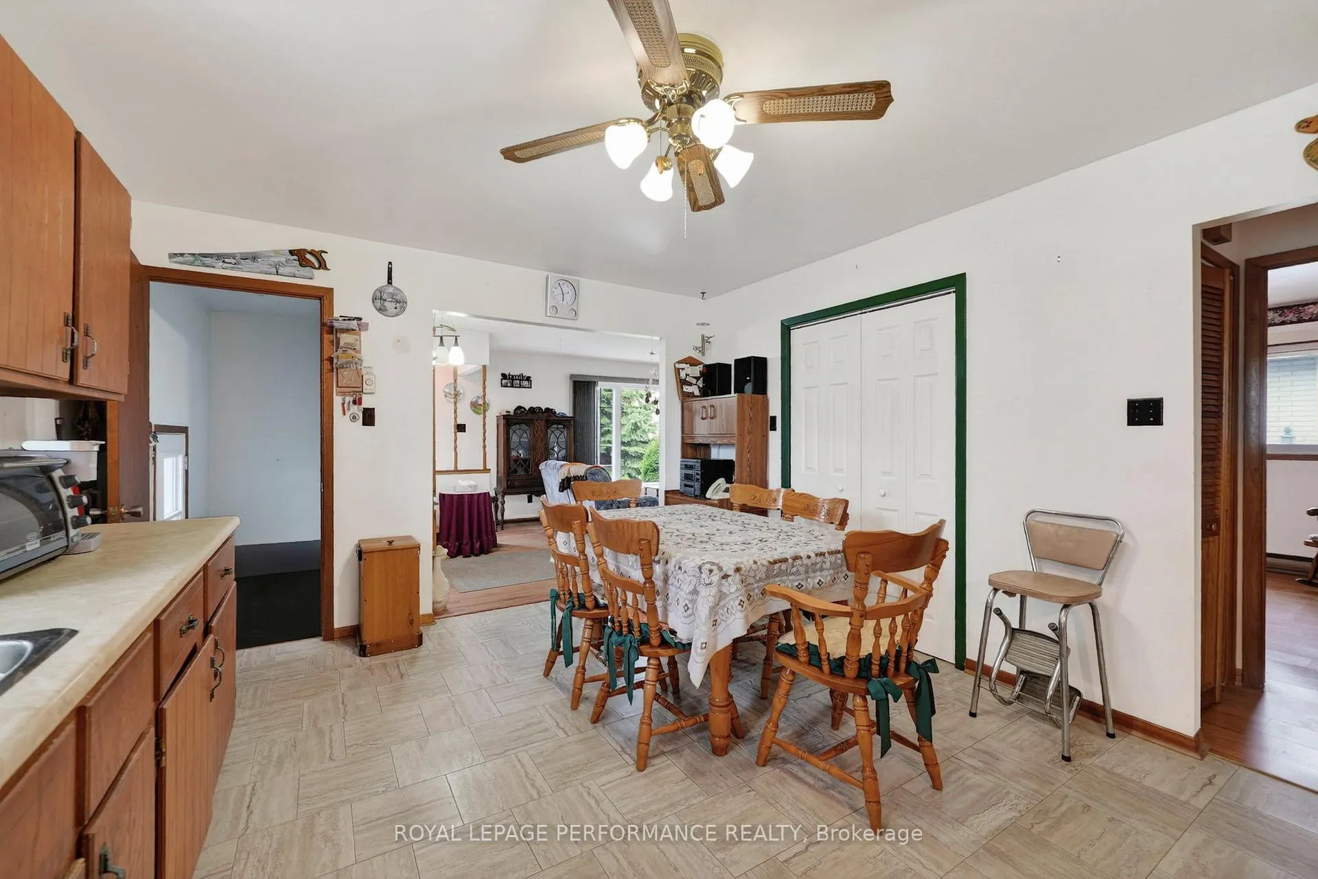 Photo 11 of 3205 Duval Avenue, Cornwall — HOMEH