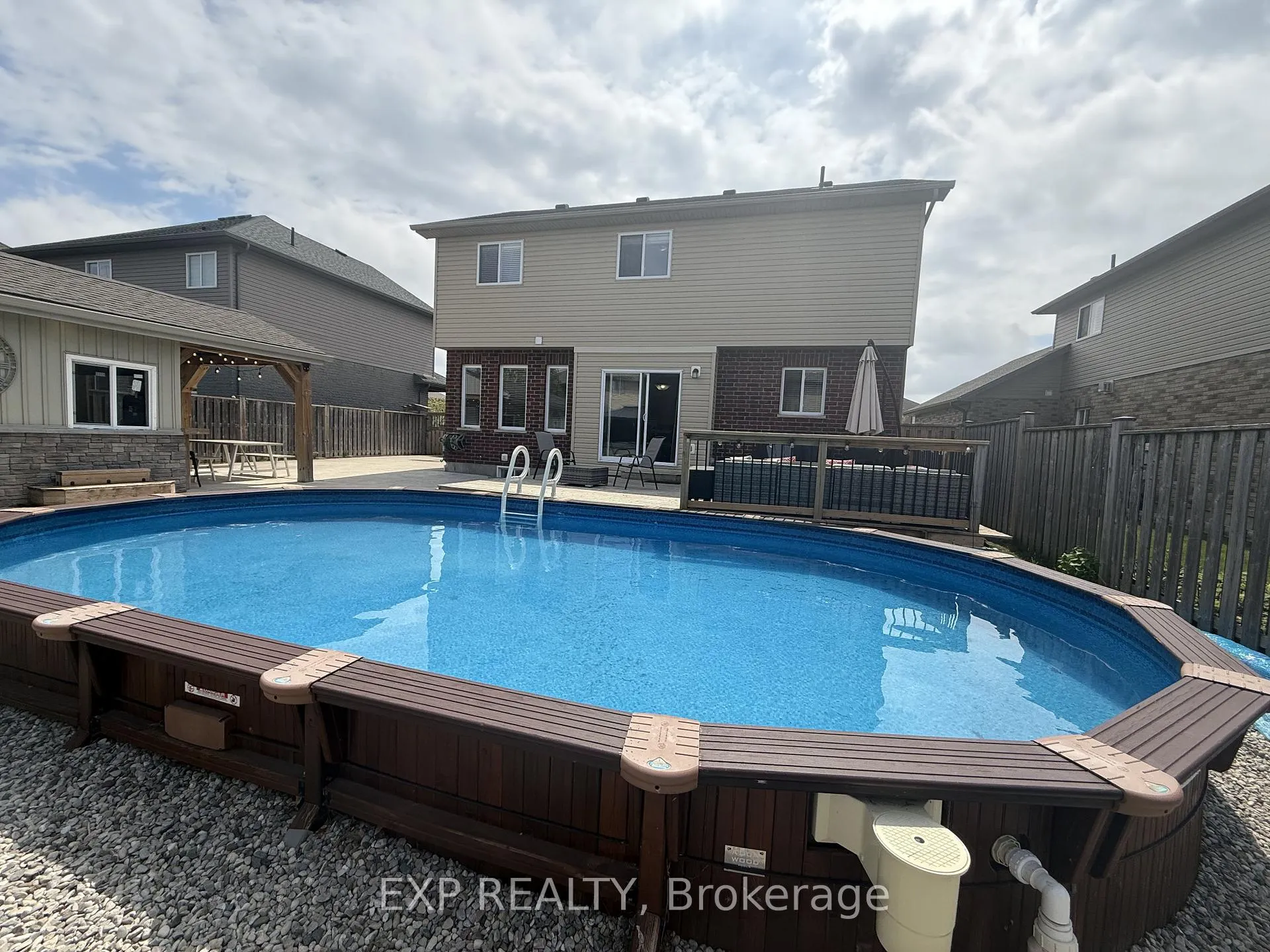 Photo 26 of 8 Oliver Crescent, Zorra, Thamesford — HOMEH