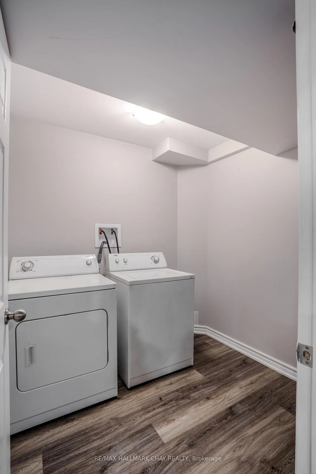 Photo 11 of Unit Lower, 19 Julie Street, Essa, Angus — HOMEH
