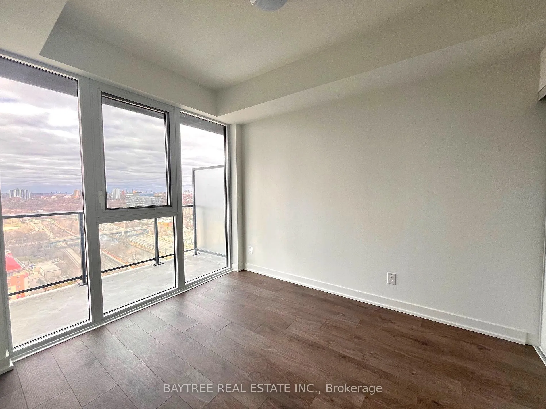 Photo 3 of Unit 2110, 5 Defries Street, Toronto, Regent Park — HOMEH