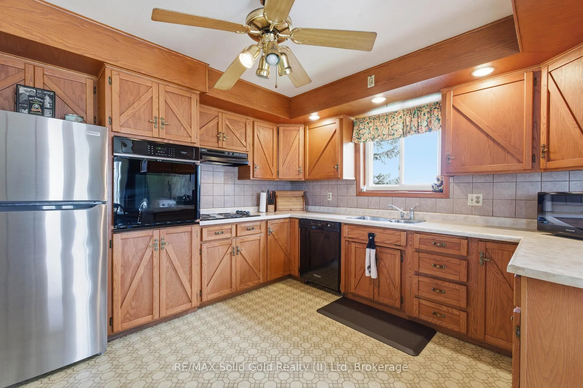 Photo 7 of 4683 Road 107, Perth East, North Easthope — HOMEH