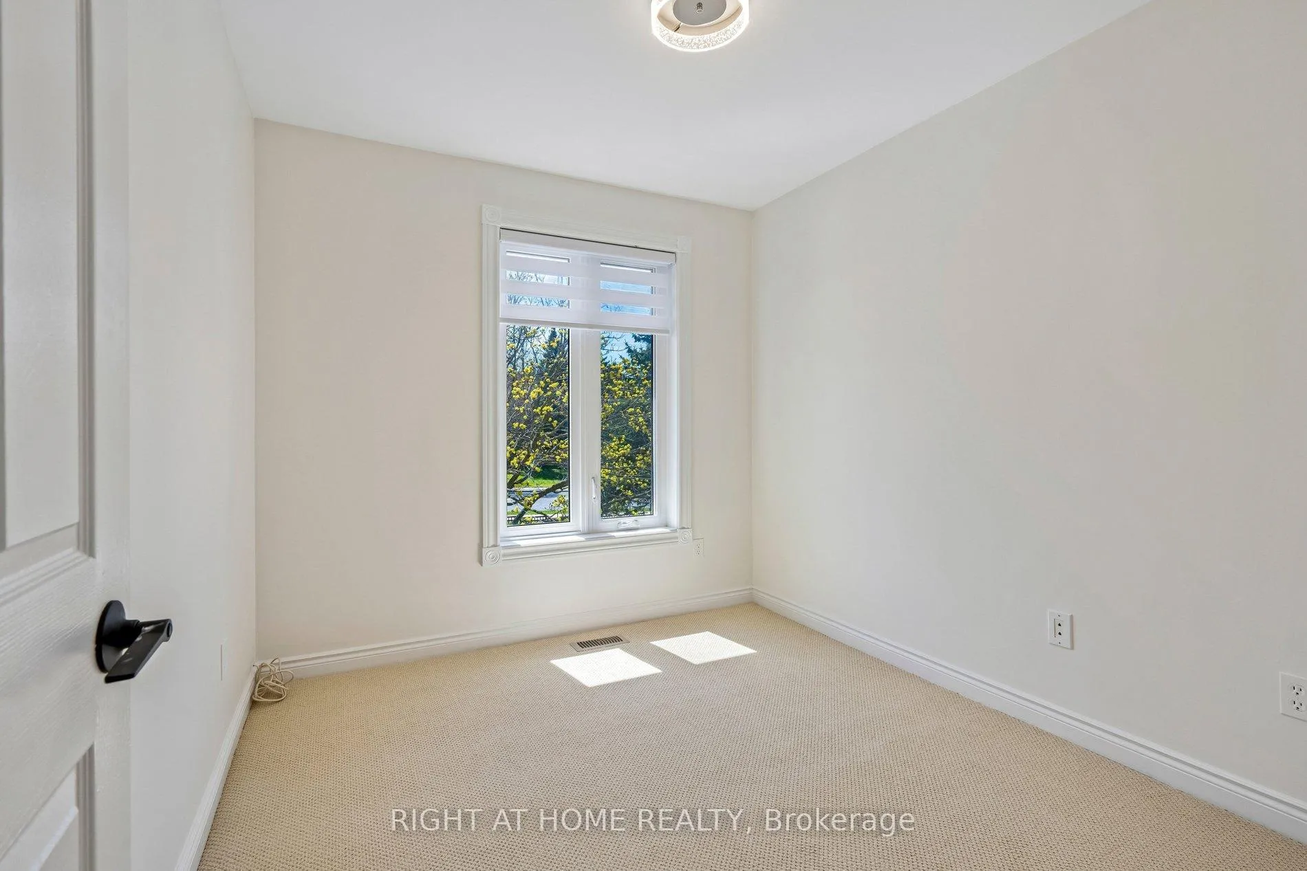 Photo 23 of 80 Wetherby Circle, Markham, German Mills — HOMEH