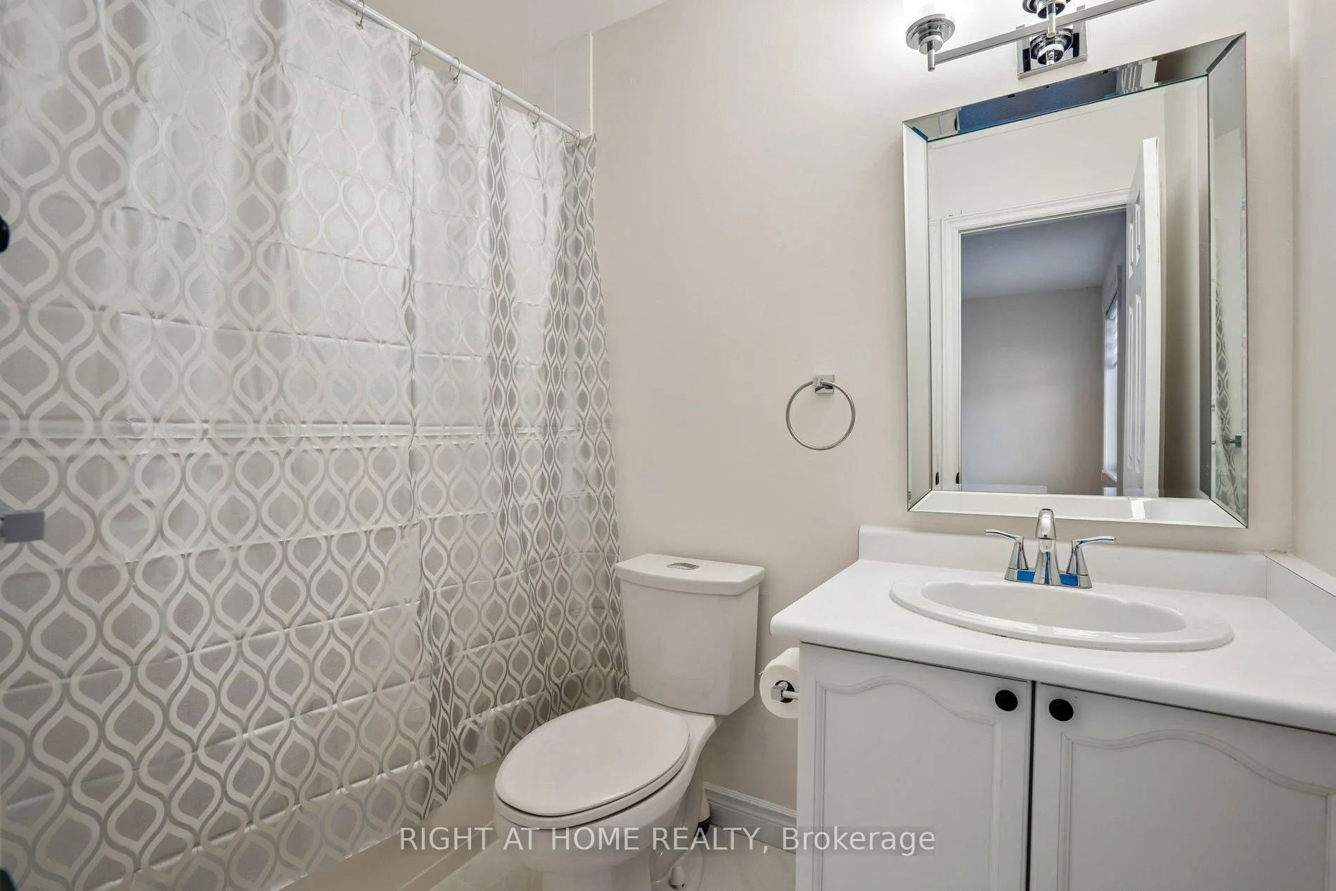Photo 26 of 80 Wetherby Circle, Markham, German Mills — HOMEH