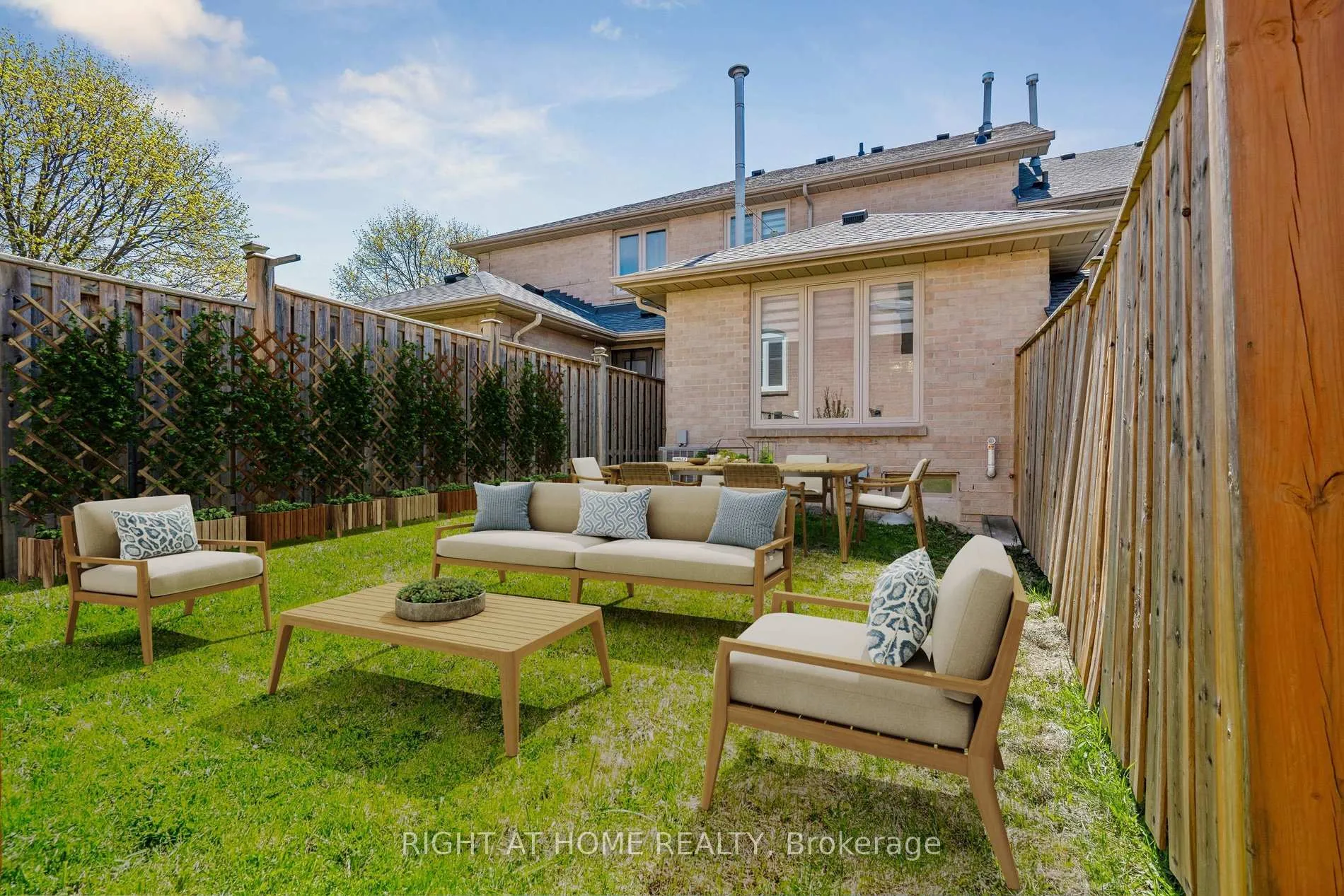 Photo 40 of 80 Wetherby Circle, Markham, German Mills — HOMEH
