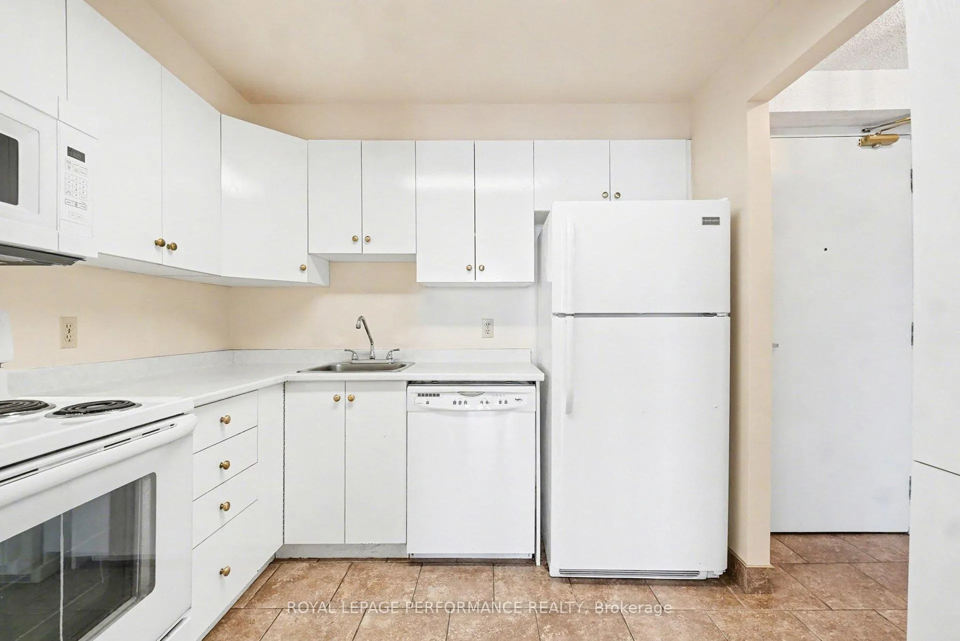 Photo 7 of Unit 402, 1440 Heron Road, Ottawa, Heron Gate — HOMEH
