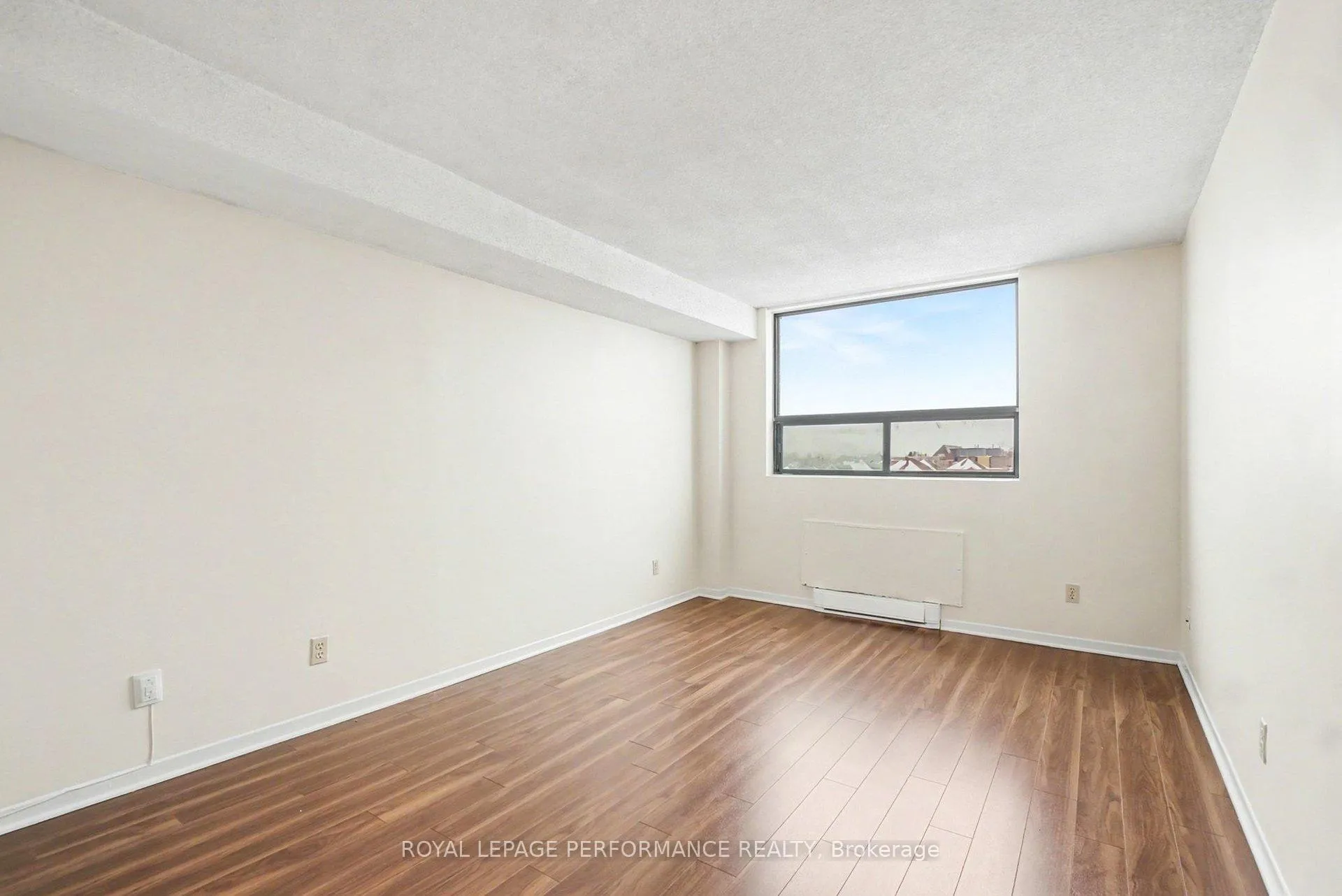 Photo 11 of Unit 402, 1440 Heron Road, Ottawa, Heron Gate — HOMEH