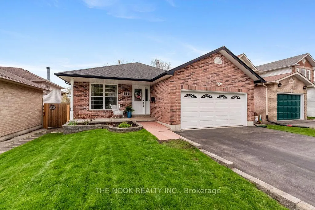 Photo 2 of 117 Mcfeeters Crescent, Clarington, Bowmanville — HOMEH