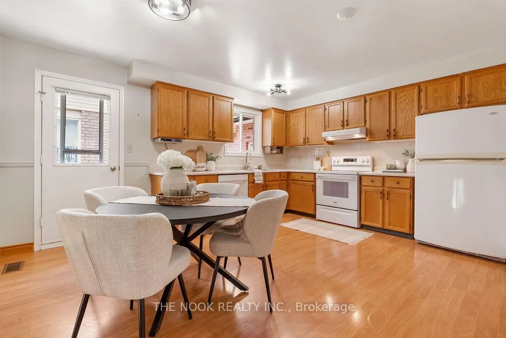 Photo 13 of 117 Mcfeeters Crescent, Clarington, Bowmanville — HOMEH