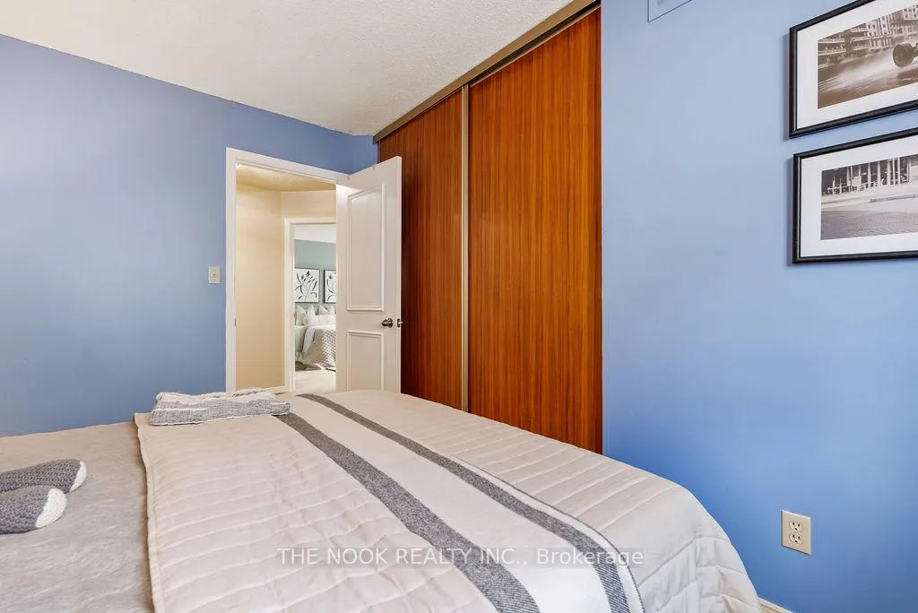 Photo 25 of 117 Mcfeeters Crescent, Clarington, Bowmanville — HOMEH