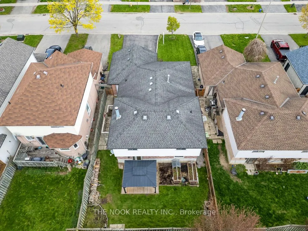 Photo 47 of 117 Mcfeeters Crescent, Clarington, Bowmanville — HOMEH