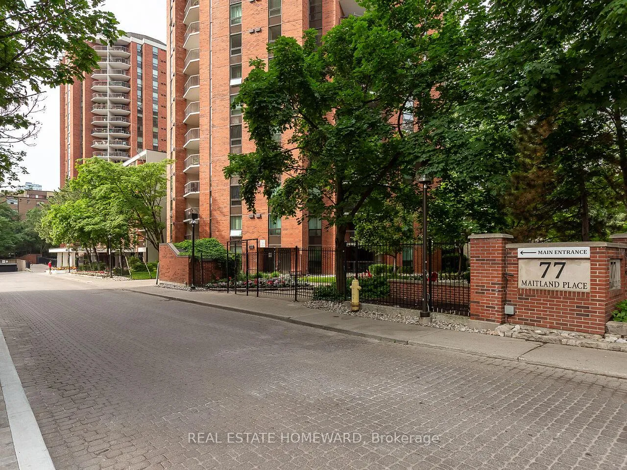 Photo 3 of Unit 623, 77 Maitland Place, Toronto, Cabbagetown-South St. James Town — HOMEH